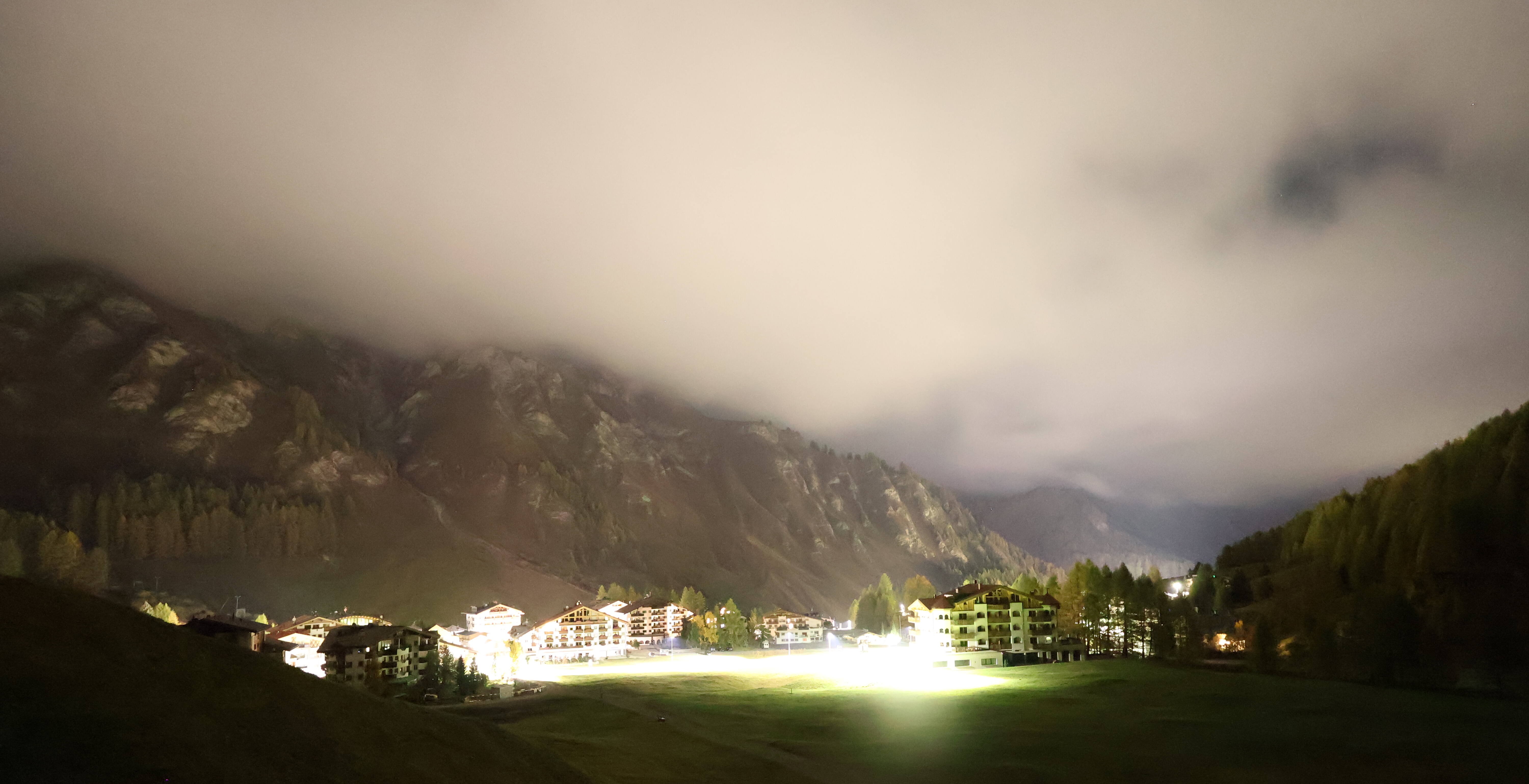 Archiv Foto Webcam Samnaun: Blick auf das Dorf