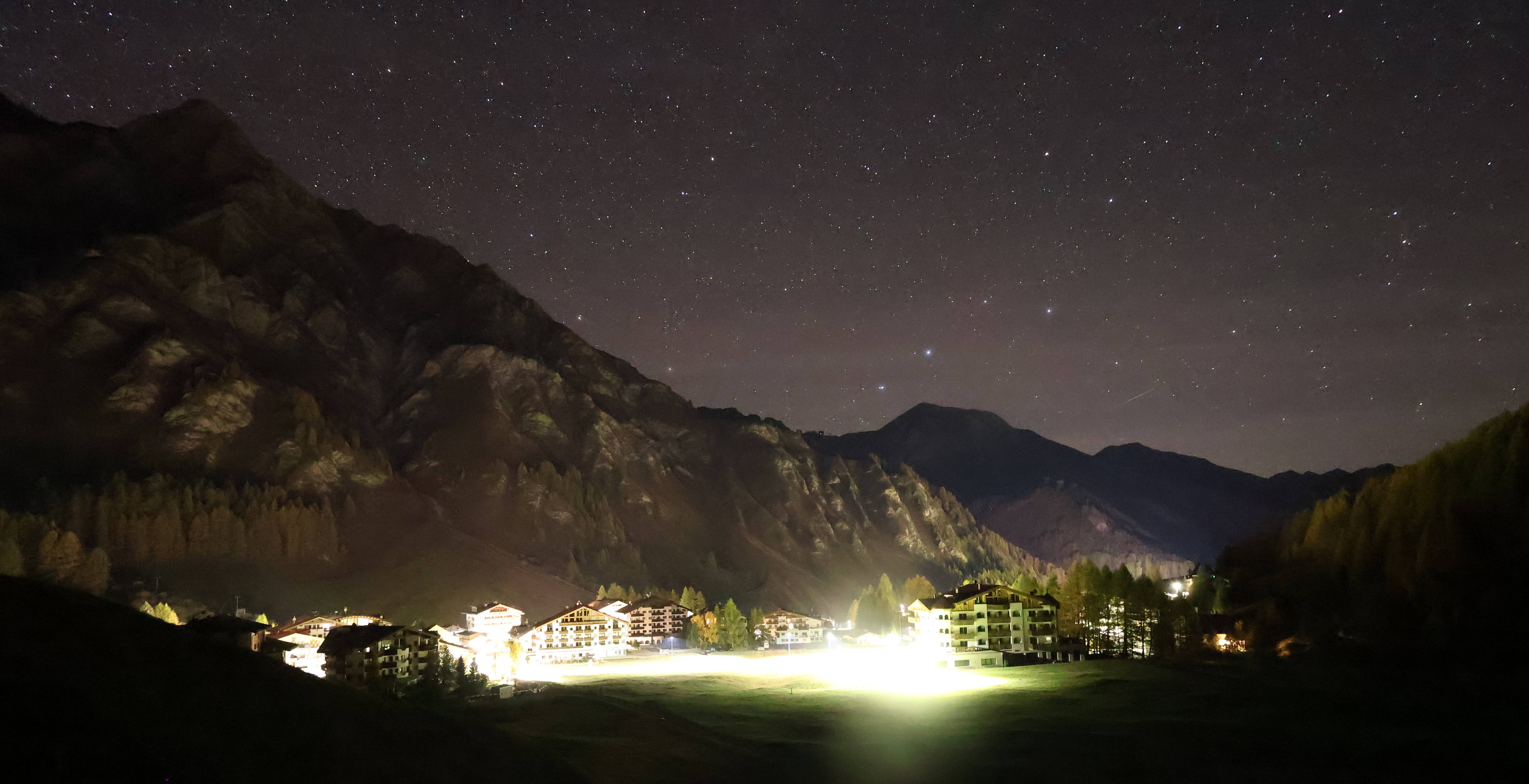 Archiv Foto Webcam Samnaun: Blick auf das Dorf
