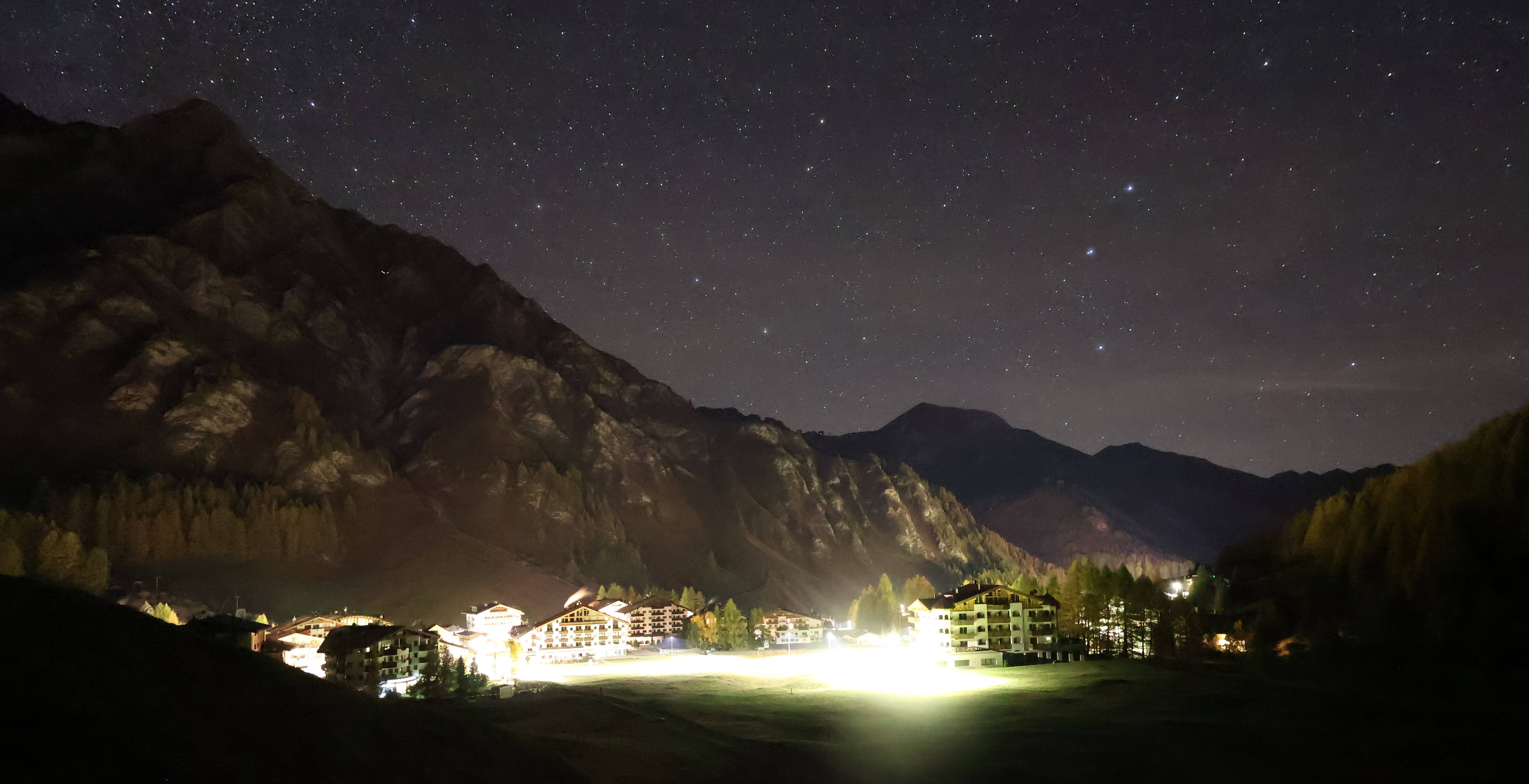 Archiv Foto Webcam Samnaun: Blick auf das Dorf