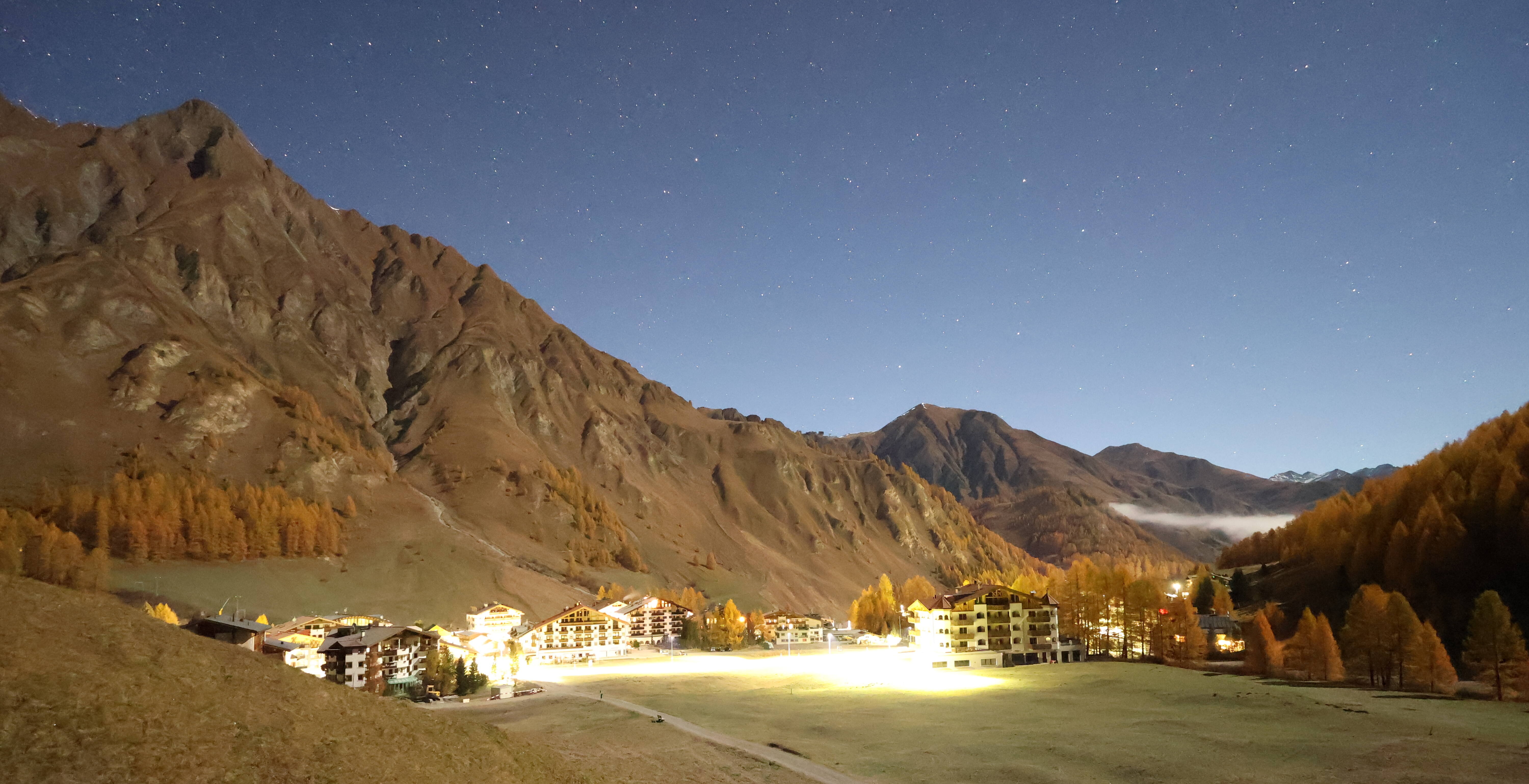 Archived image Webcam Samnaun: Village View