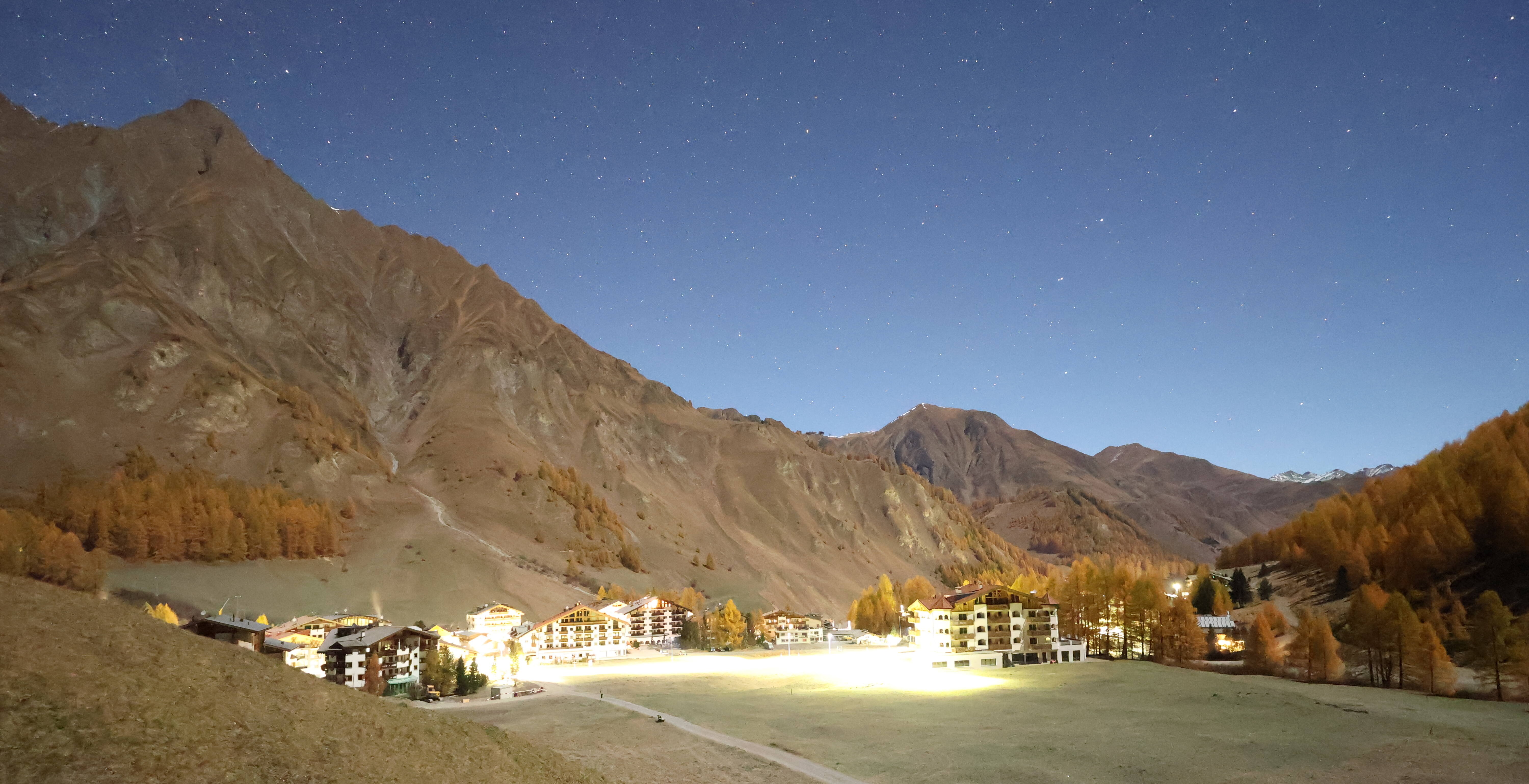 Archived image Webcam Samnaun: Village View