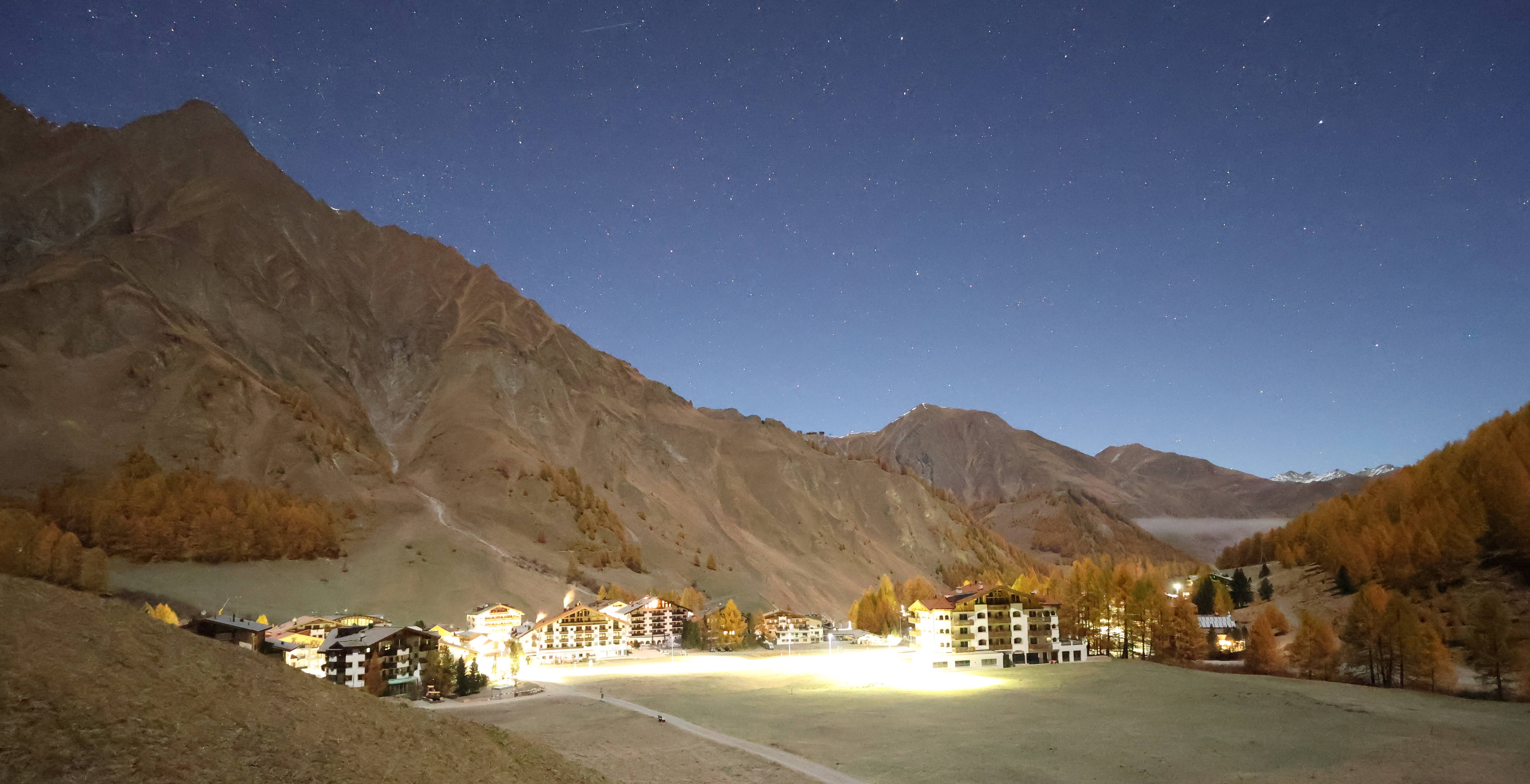 Archived image Webcam Samnaun: Village View