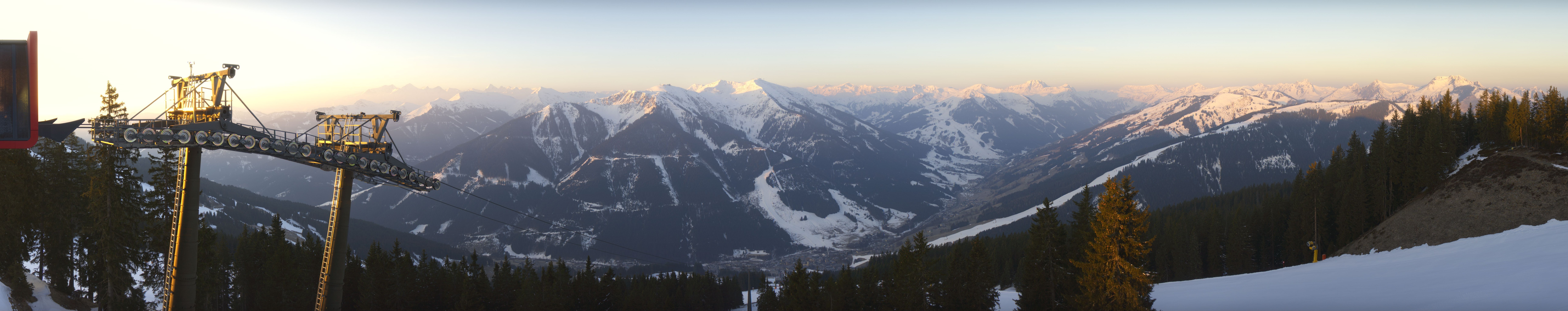 Archived image Webcam Kohlmais (Saalbach-Hinterglemm)