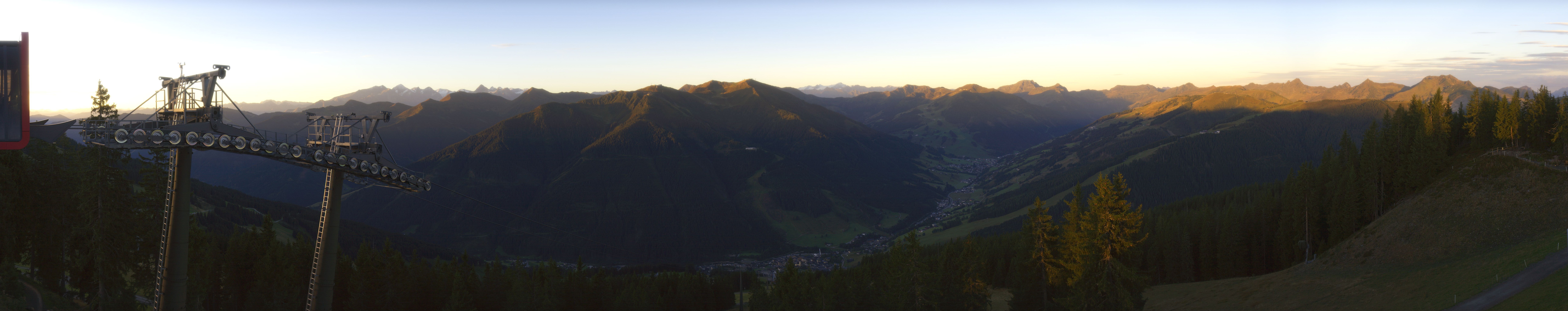Archived image Webcam Kohlmais (Saalbach-Hinterglemm)