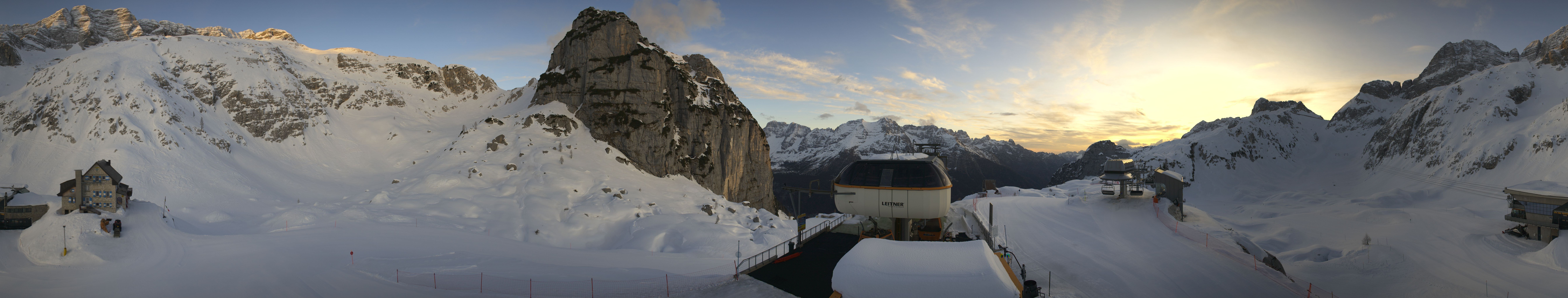 Archiv Foto Webcam Rifugio Celso Gilberti (Sella Nevea)