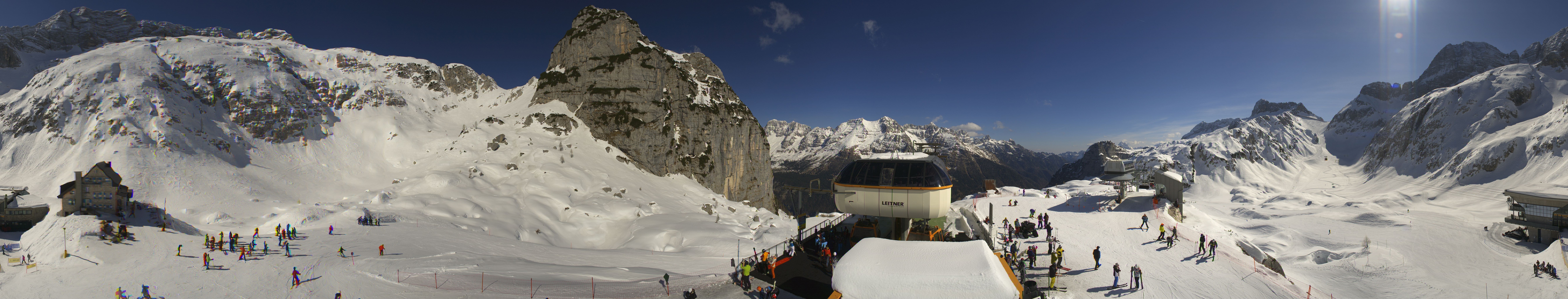 Archiv Foto Webcam Rifugio Celso Gilberti (Sella Nevea)