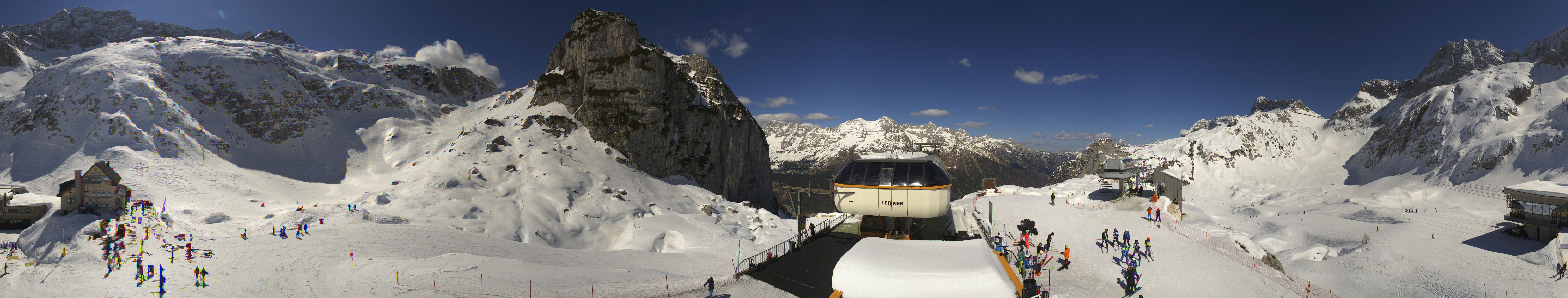 Archiv Foto Webcam Rifugio Celso Gilberti (Sella Nevea)