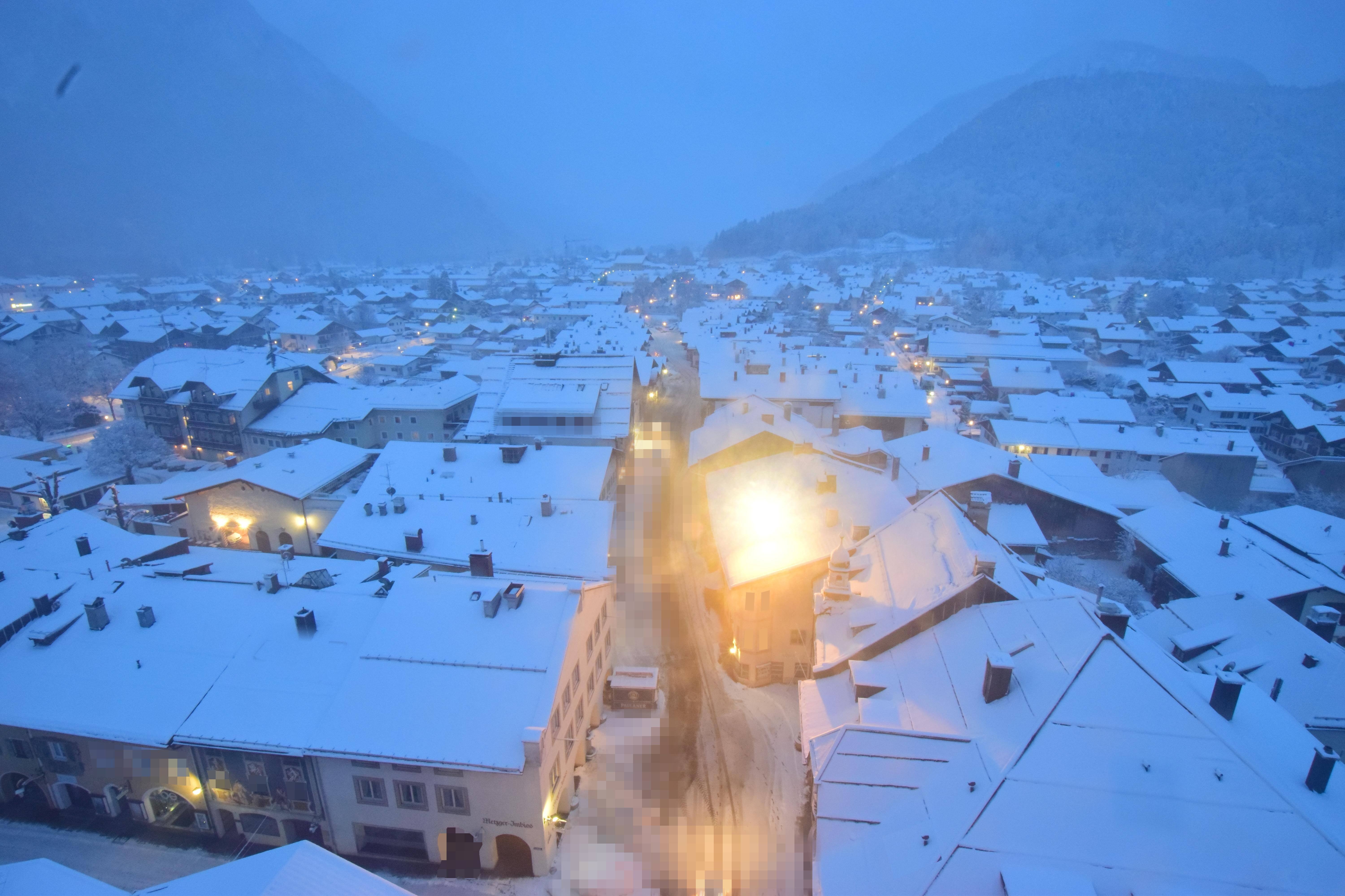 Archiv Foto Webcam Karwendel Mittenwald - Kirche