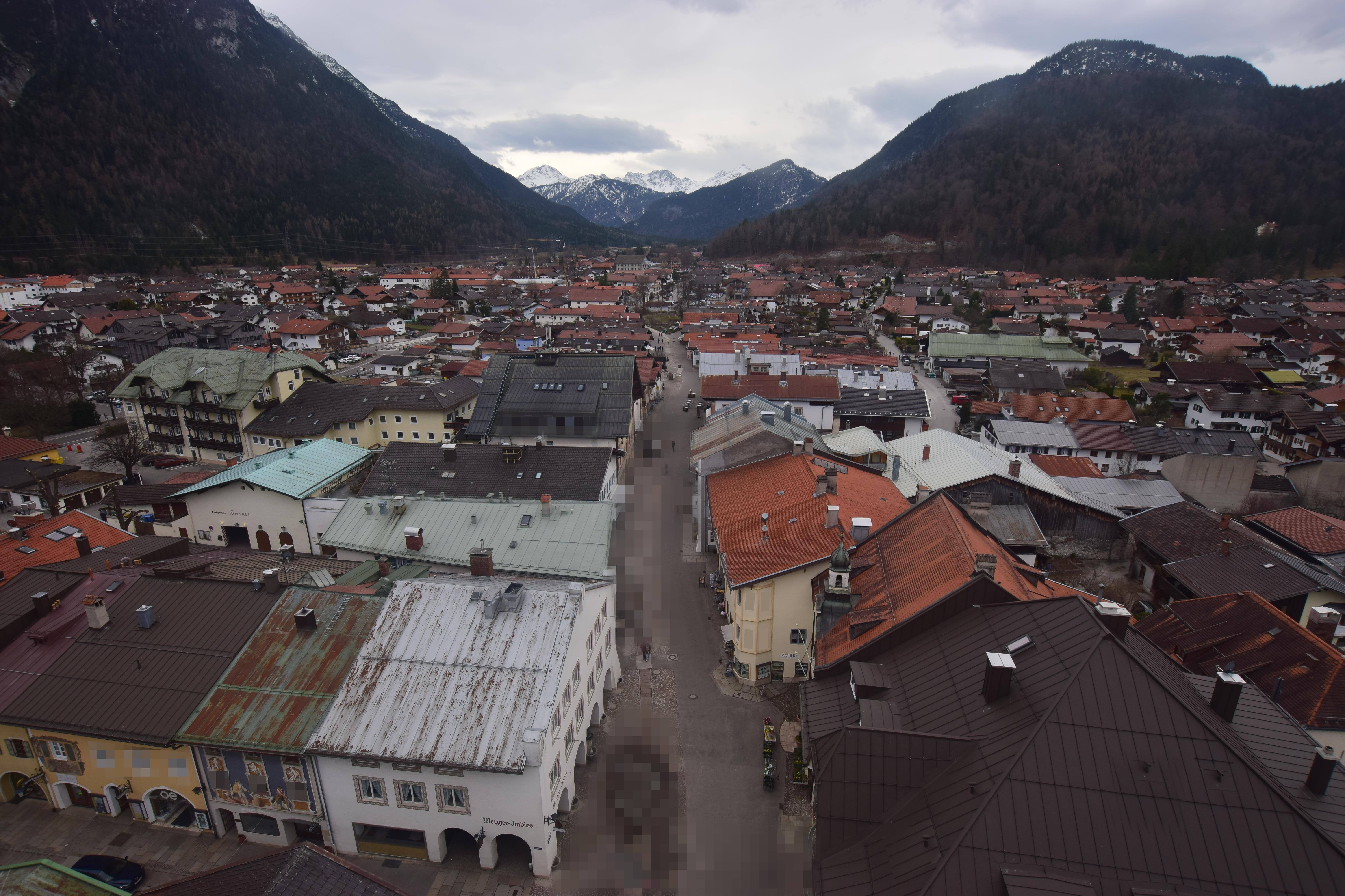 Archived image Webcam Karwendel Mittenwald - Church