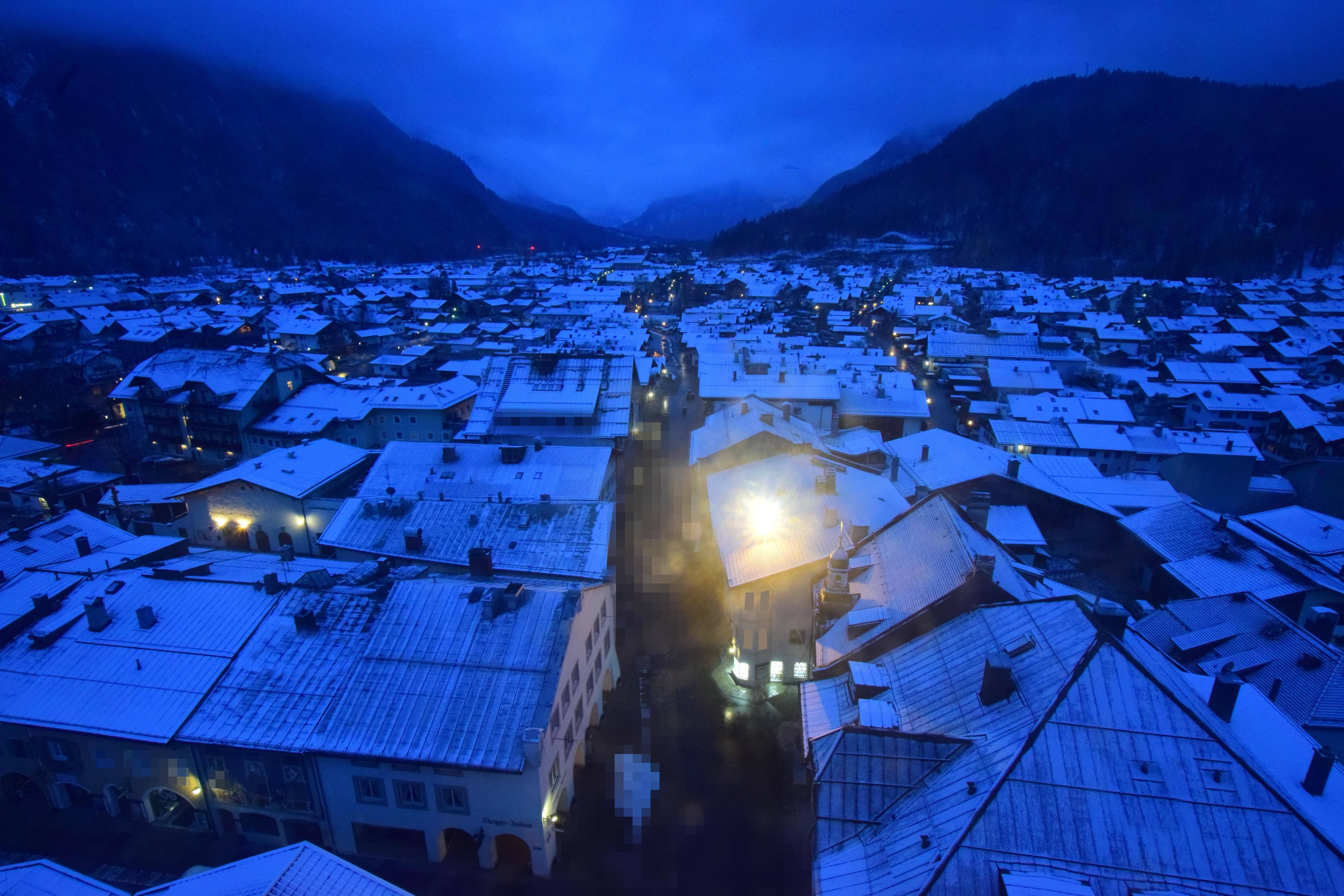 Archiv Foto Webcam Karwendel Mittenwald - Kirche