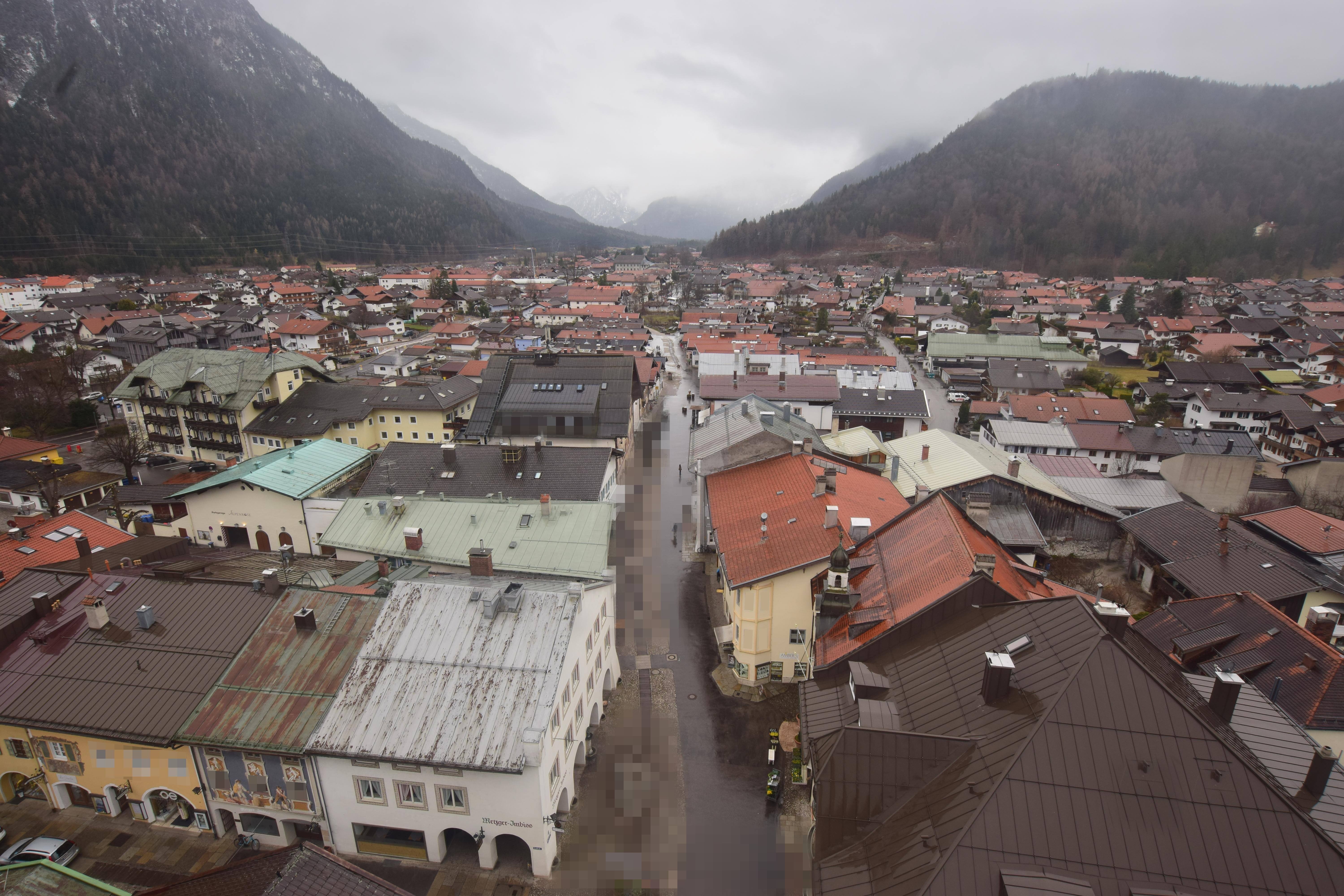 Archived image Webcam Karwendel Mittenwald - Church