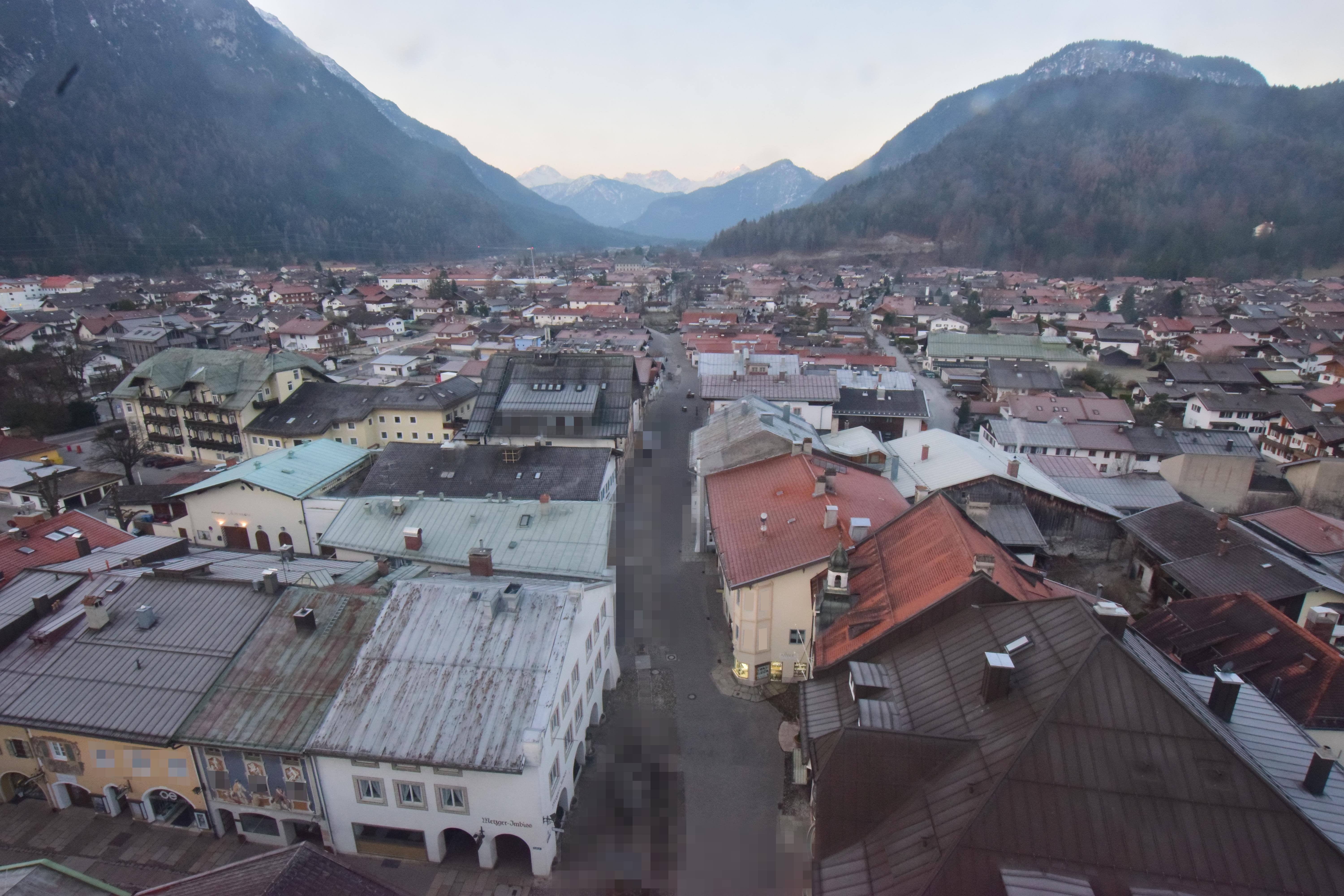 Archived image Webcam Karwendel Mittenwald - Church