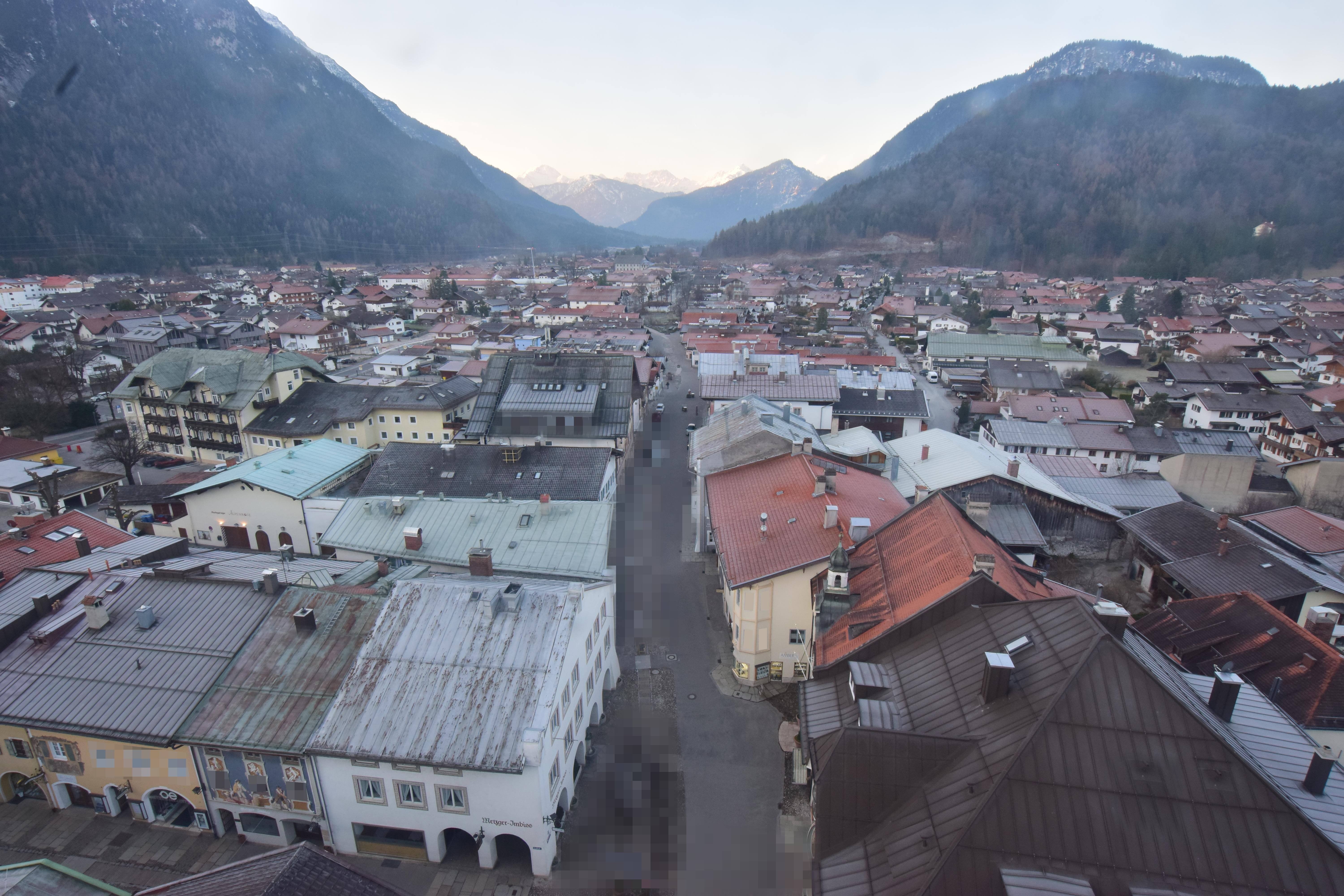 Archived image Webcam Karwendel Mittenwald - Church