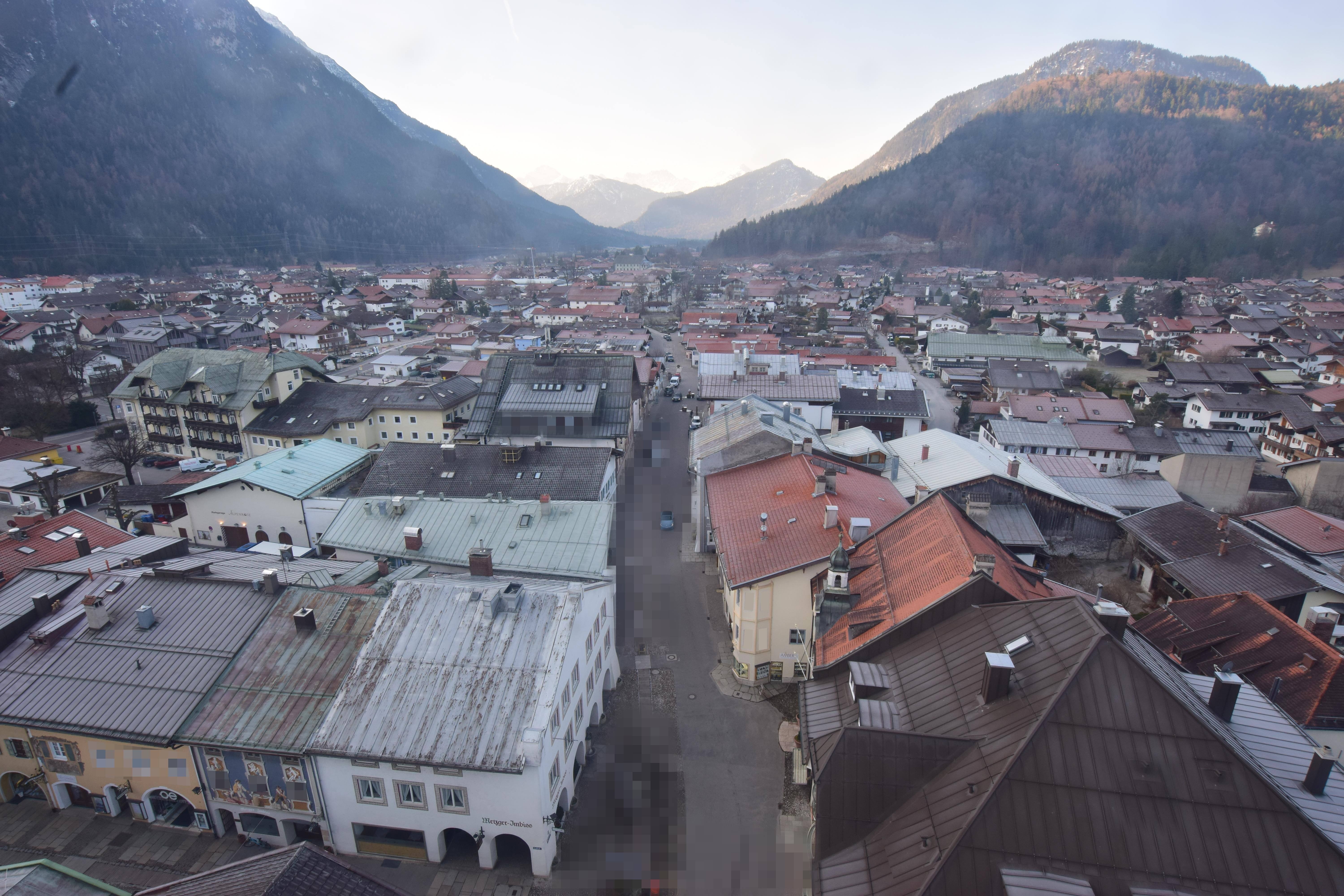 Archived image Webcam Karwendel Mittenwald - Church