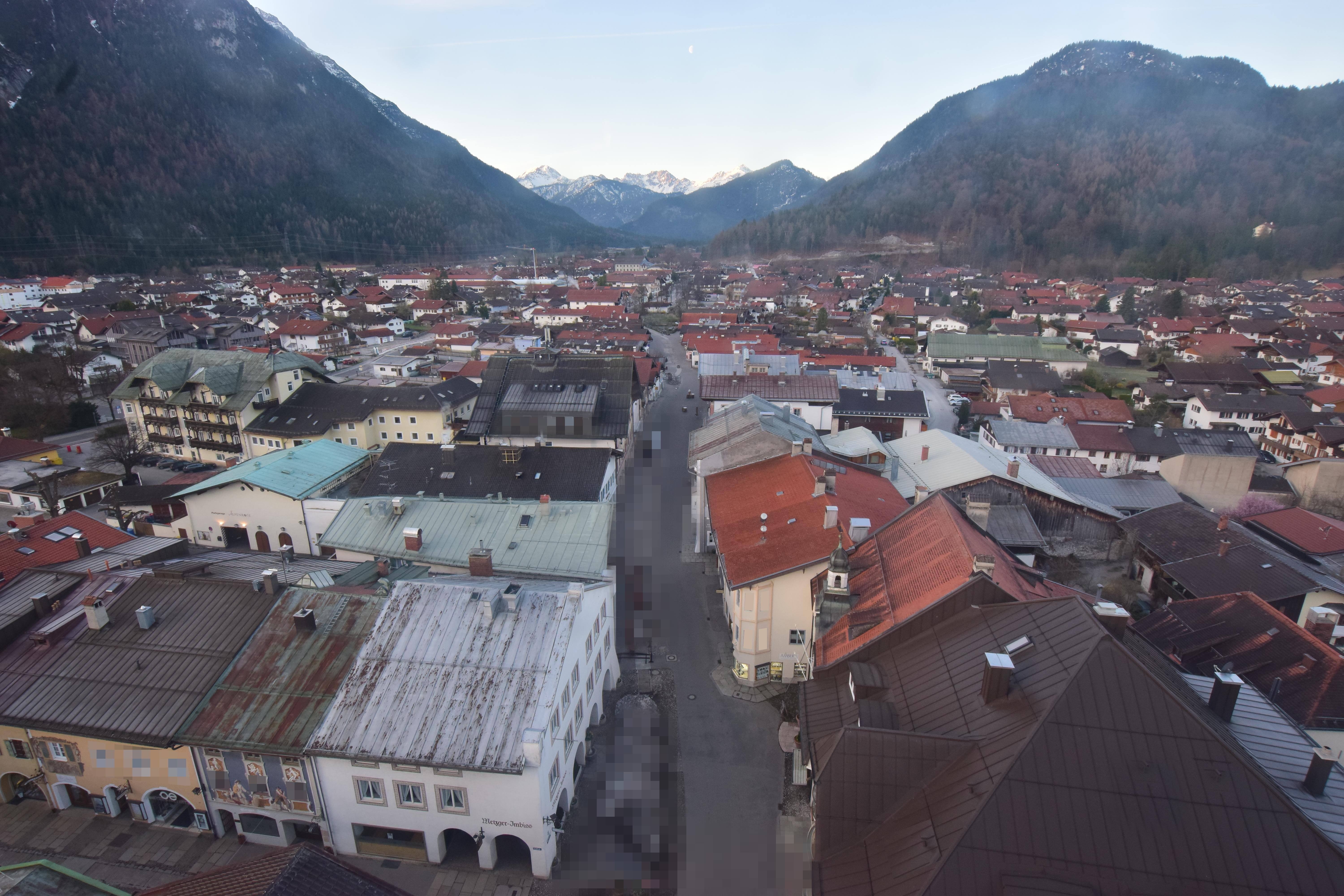Archiv Foto Webcam Karwendel Mittenwald - Kirche