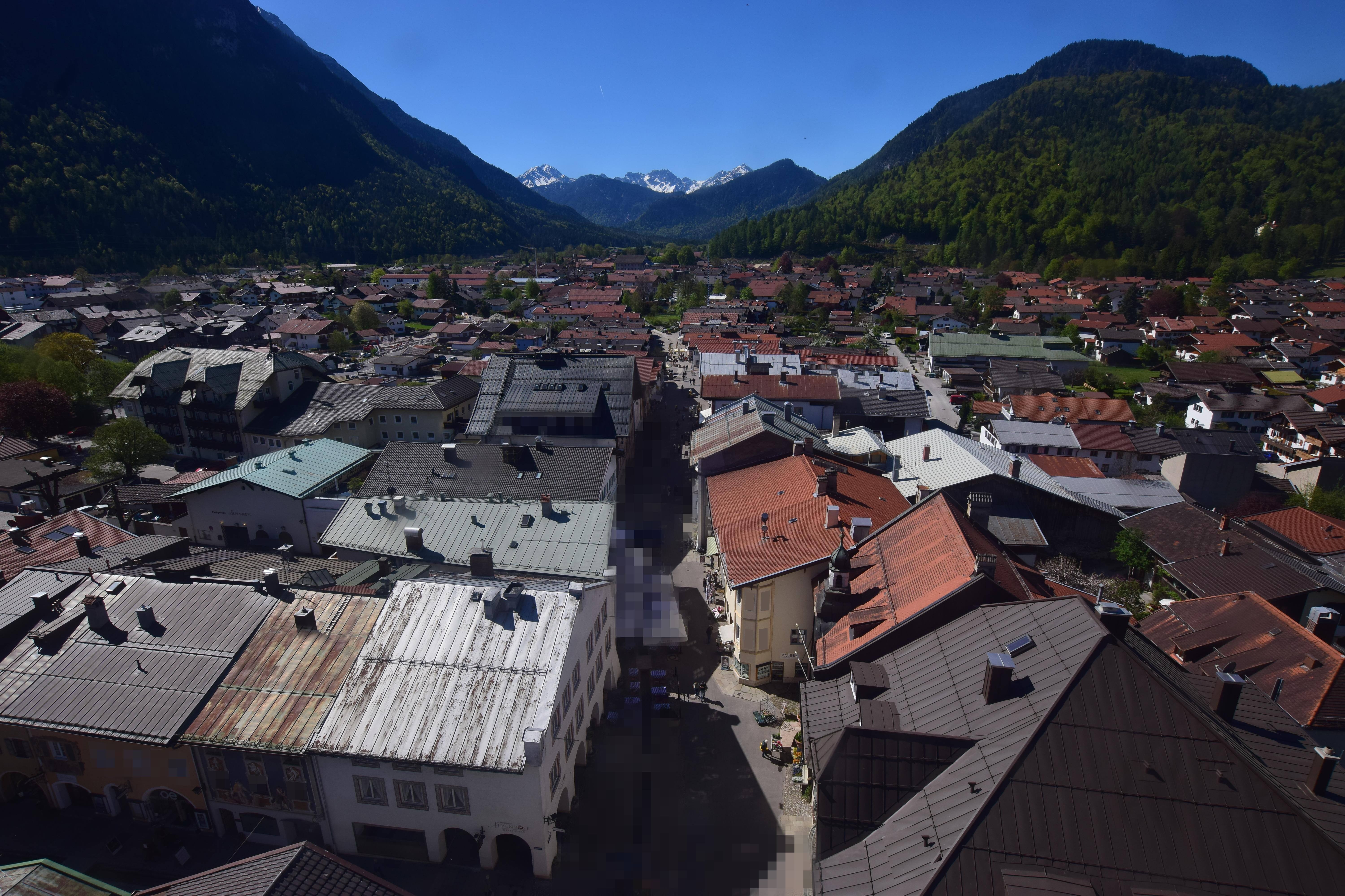 Archived image Webcam Karwendel Mittenwald - Church