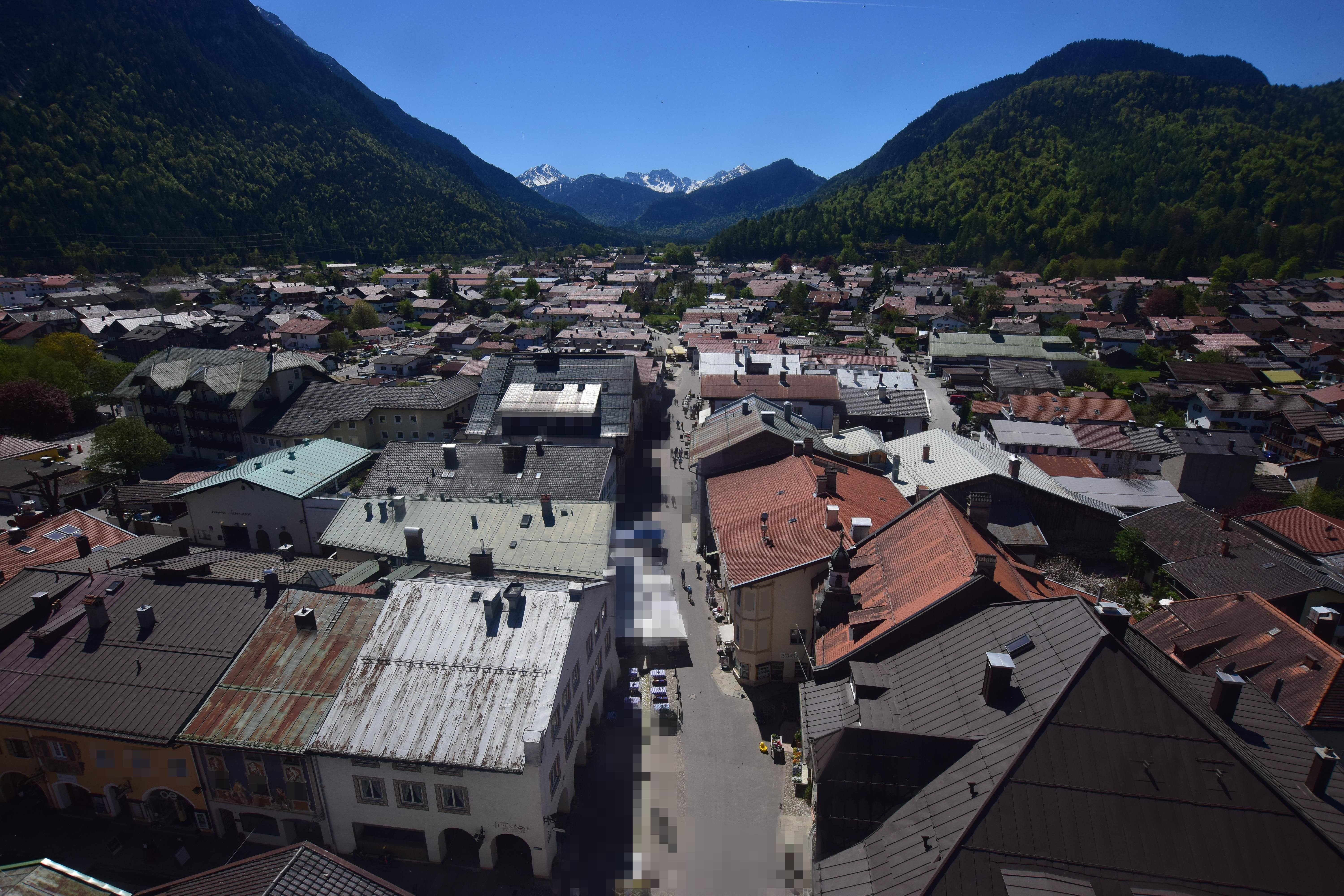 Archived image Webcam Karwendel Mittenwald - Church