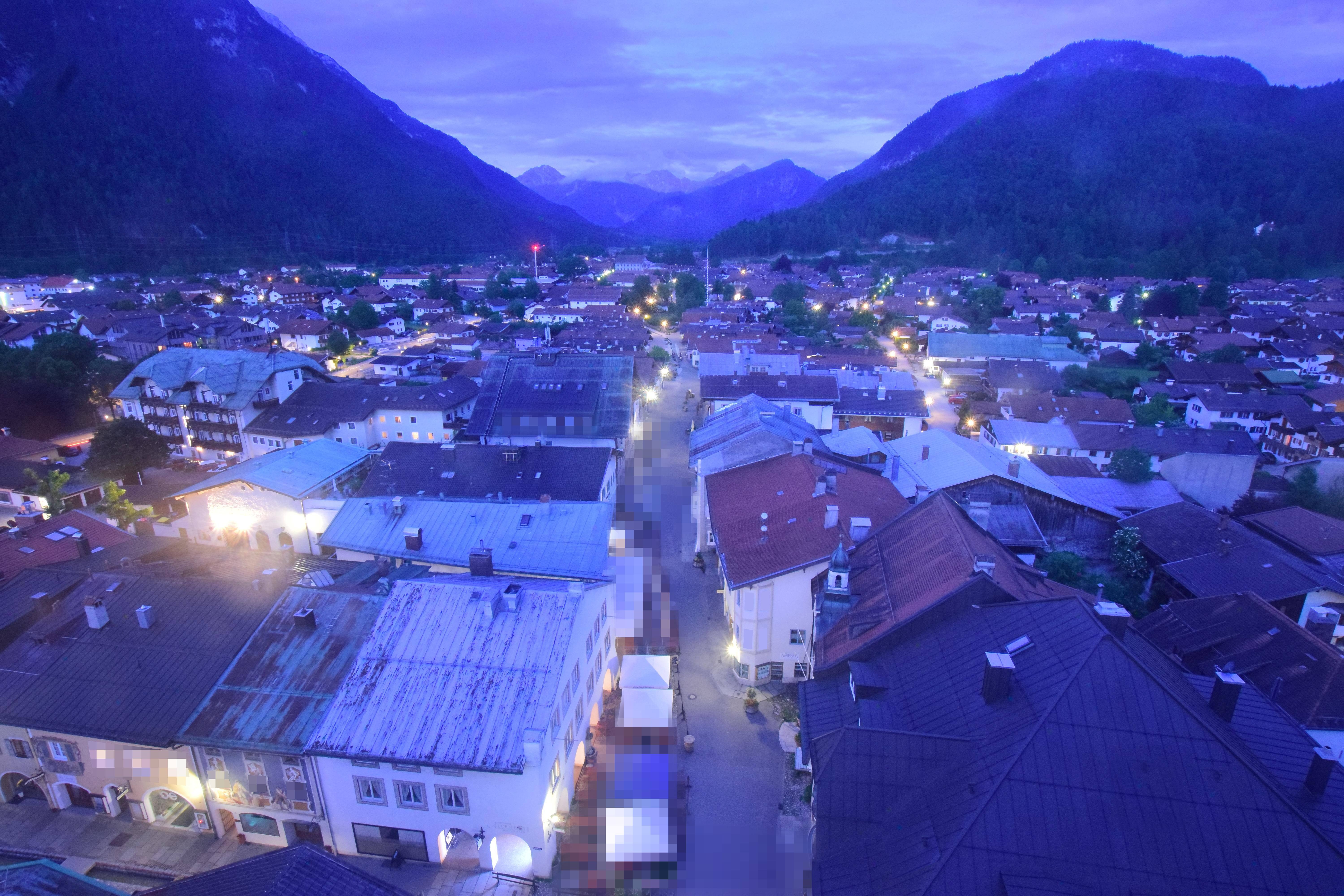 Archived image Webcam Karwendel Mittenwald - Church