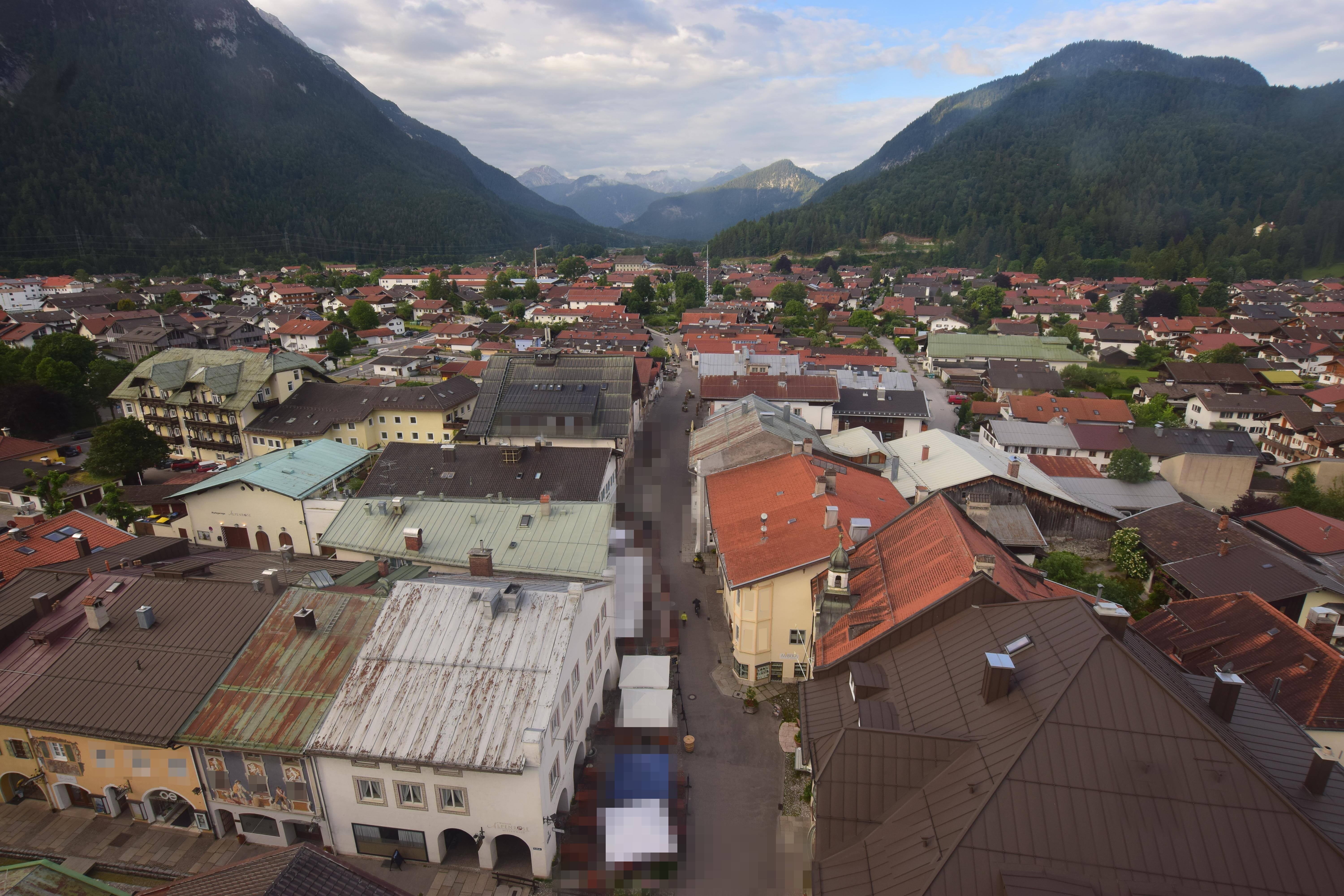 Archived image Webcam Karwendel Mittenwald - Church