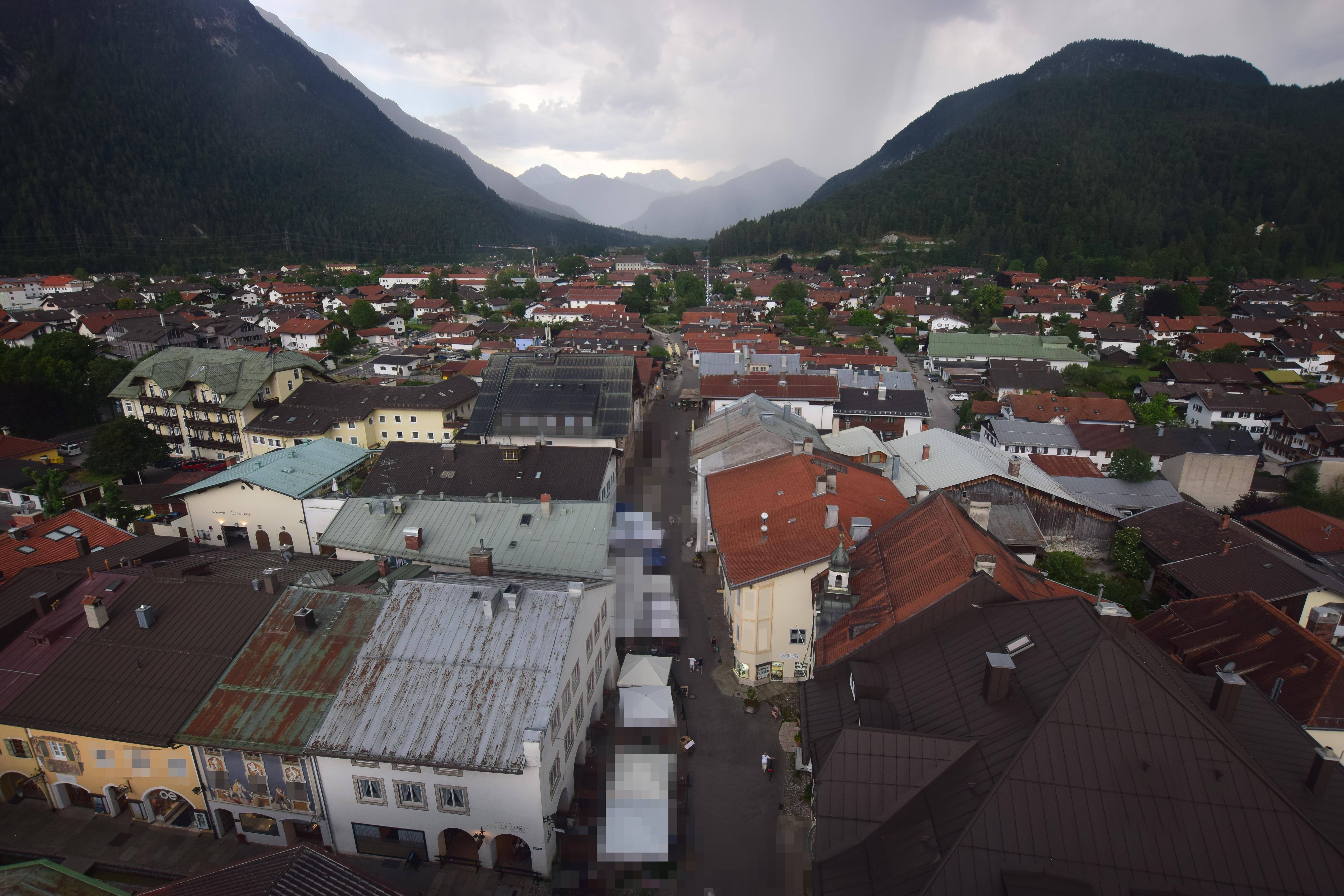Archived image Webcam Karwendel Mittenwald - Church