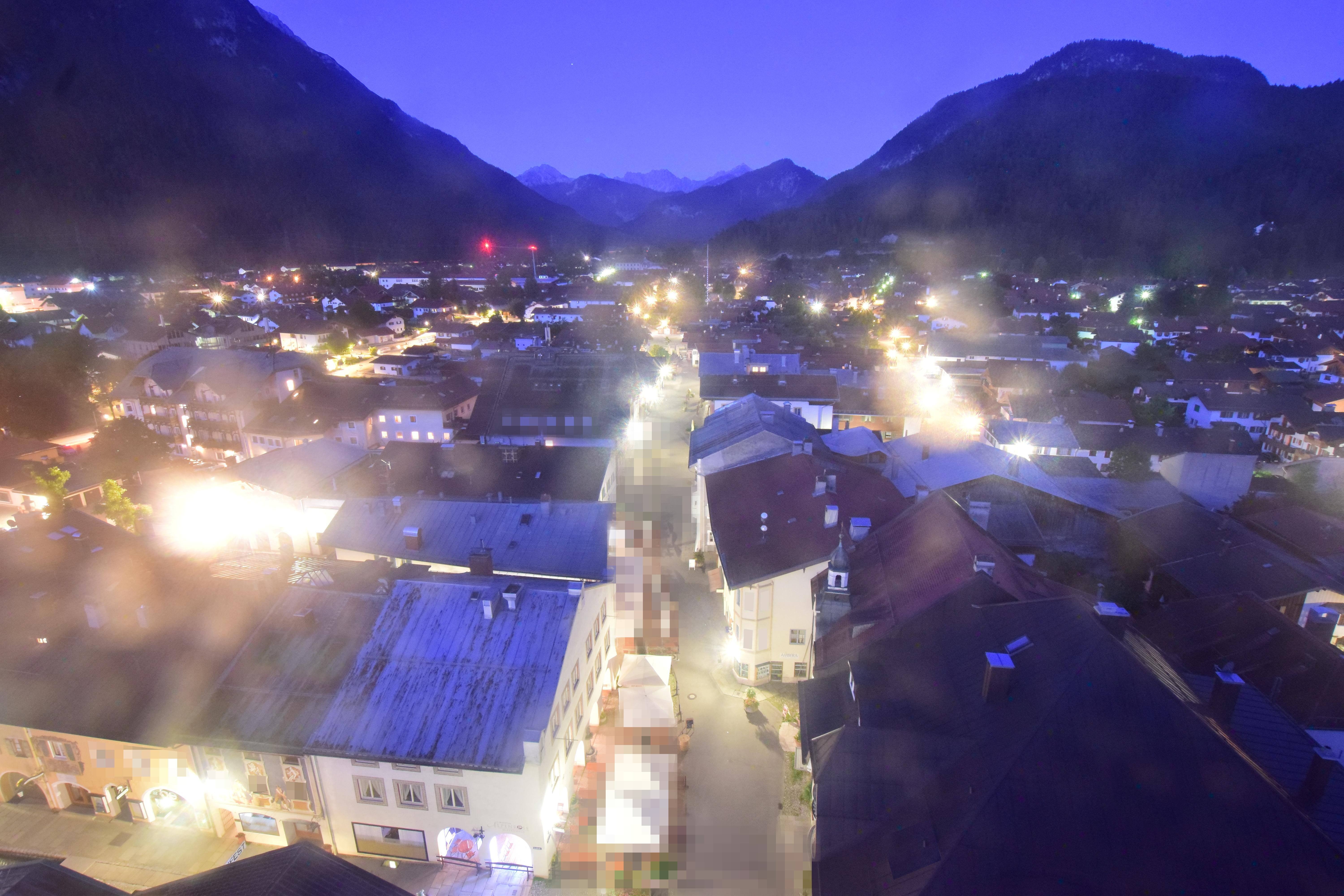 Archived image Webcam Karwendel Mittenwald - Church