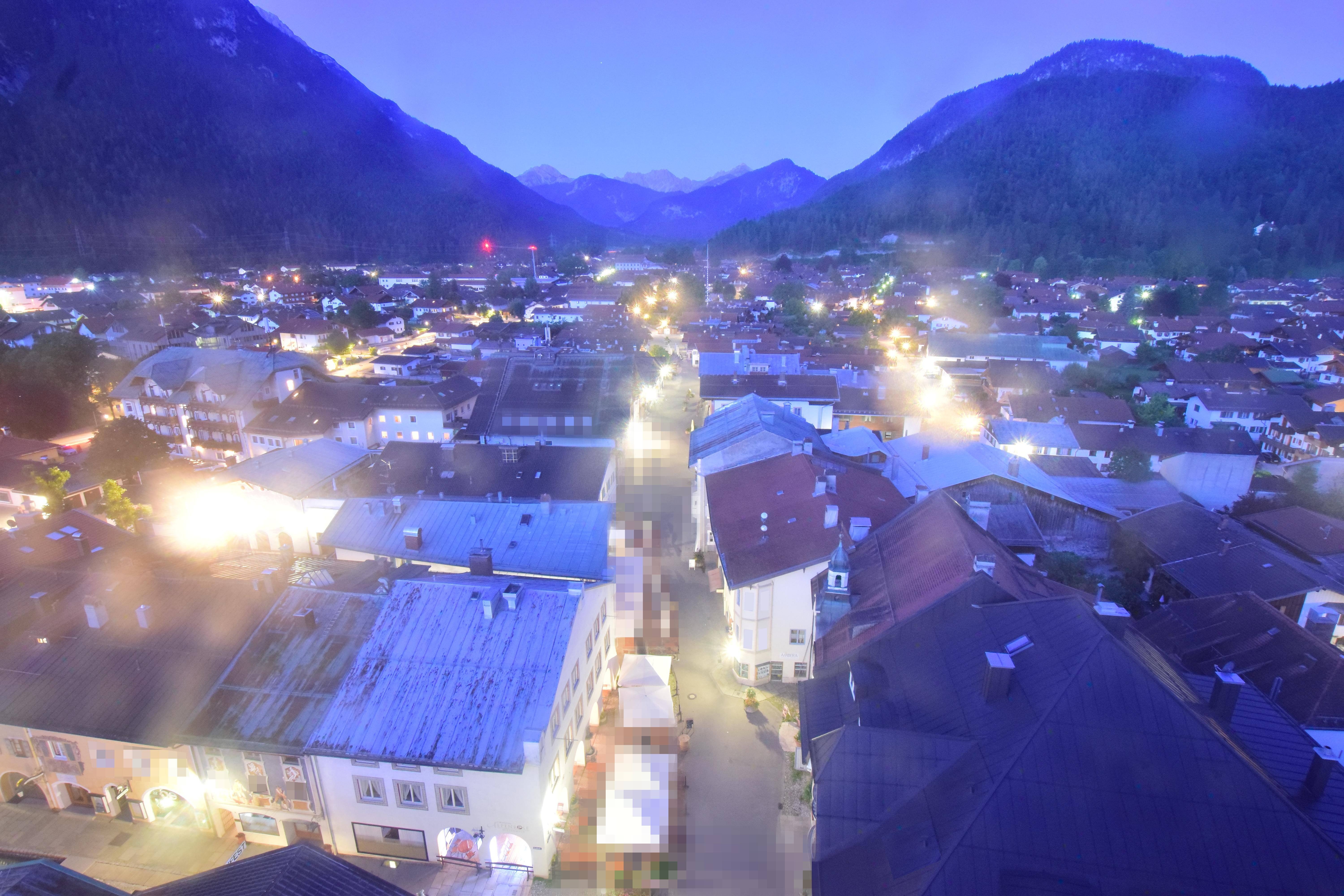 Archived image Webcam Karwendel Mittenwald - Church