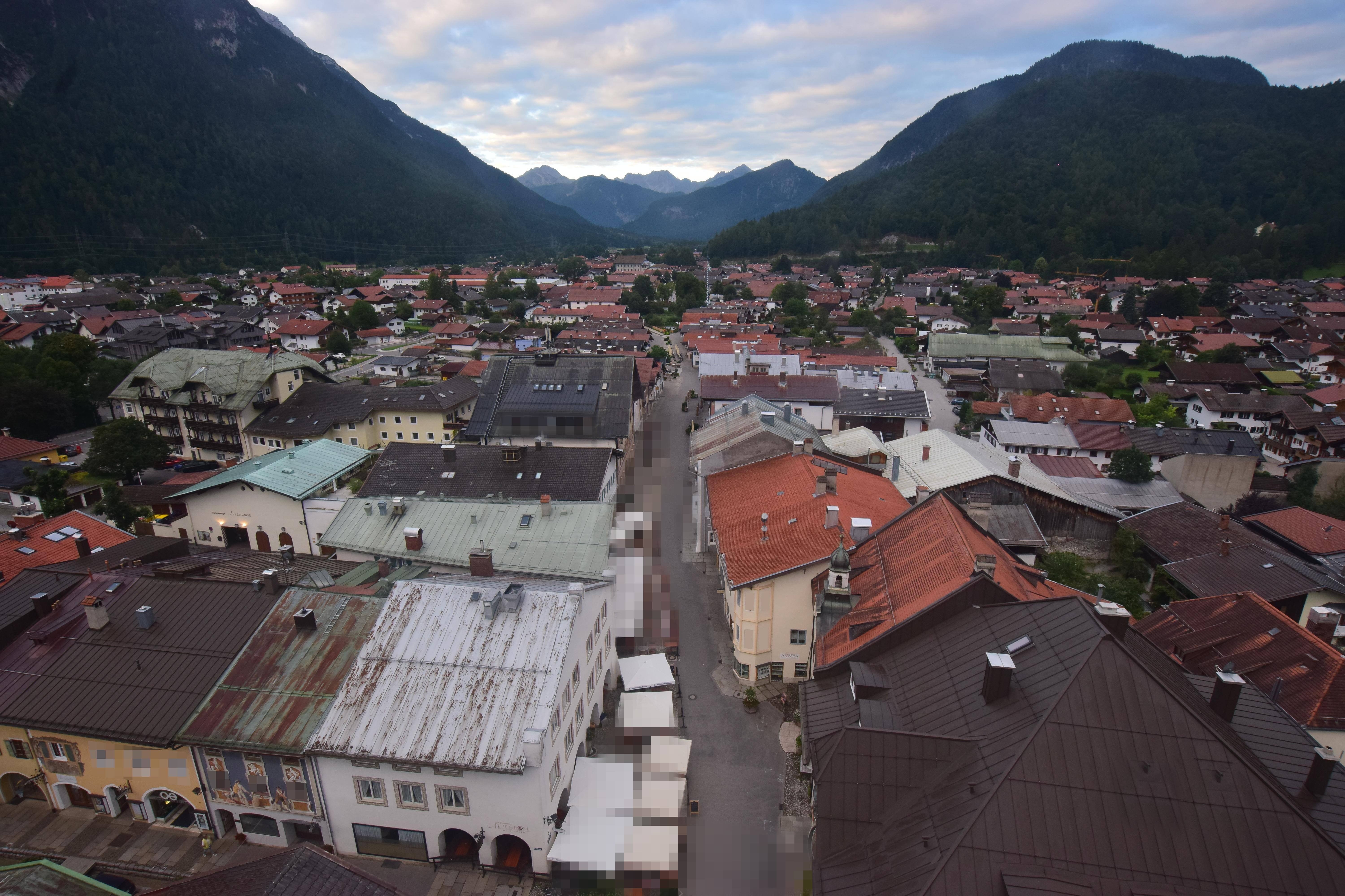 Archived image Webcam Karwendel Mittenwald - Church