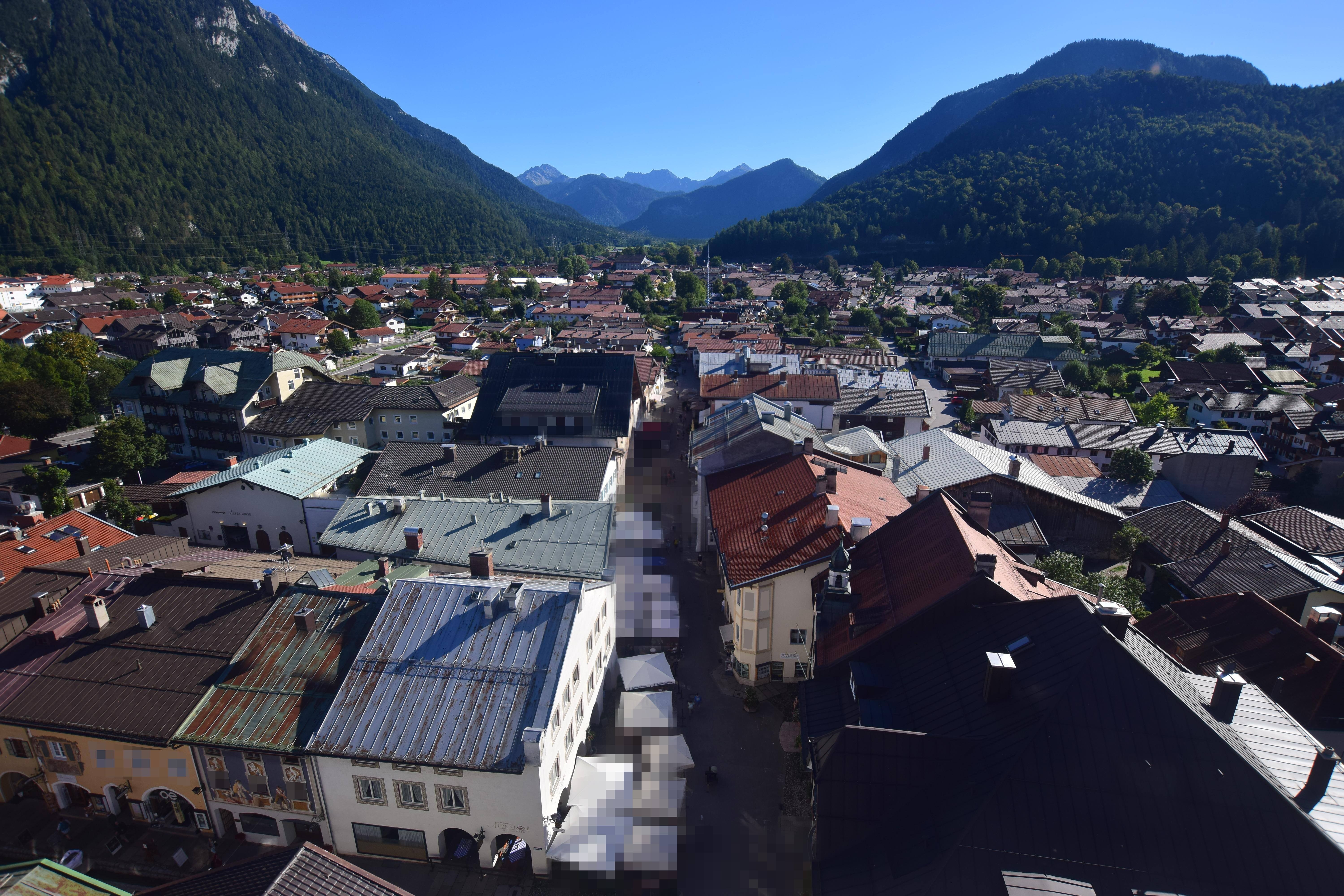 Archived image Webcam Karwendel Mittenwald - Church