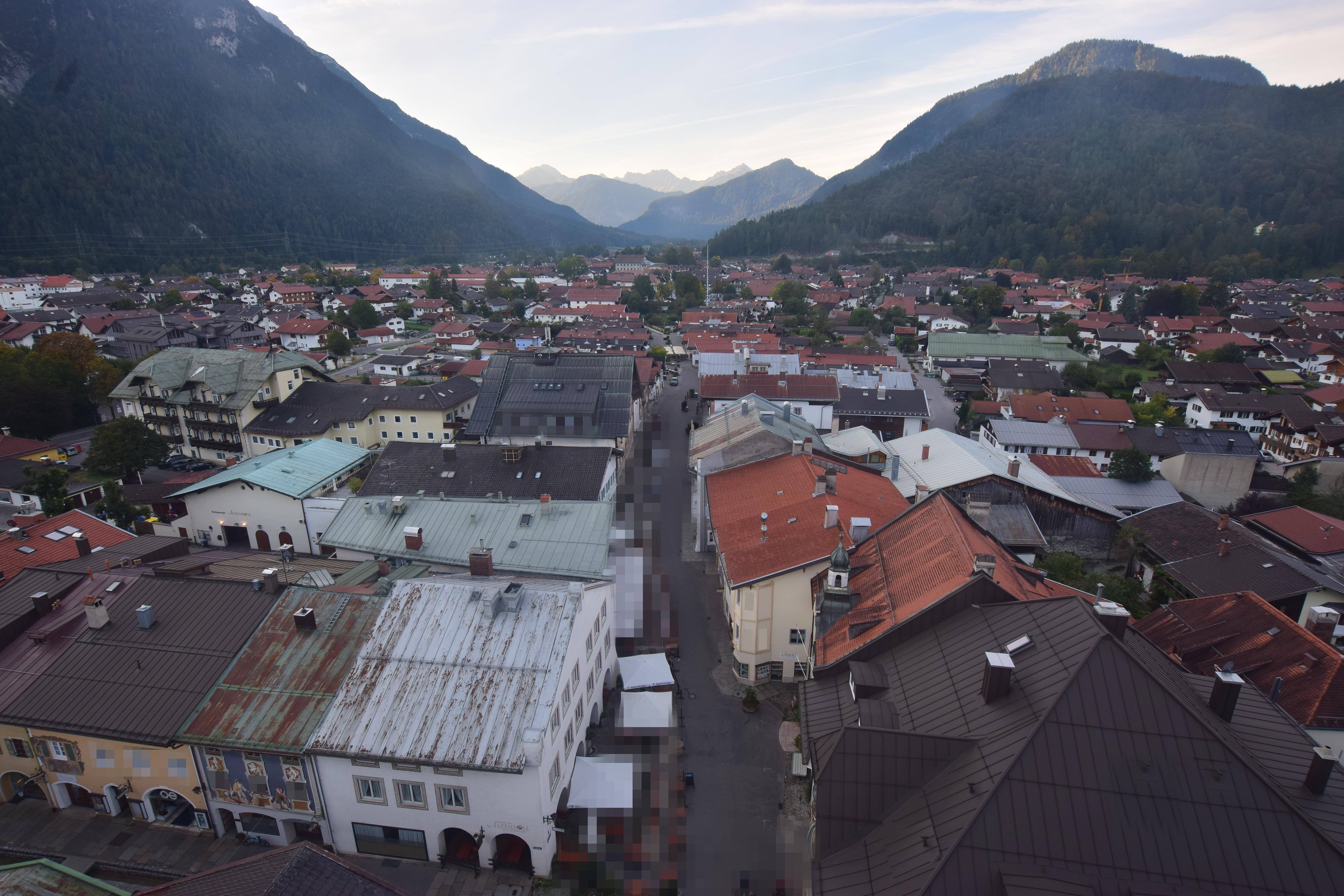 Archived image Webcam Karwendel Mittenwald - Church