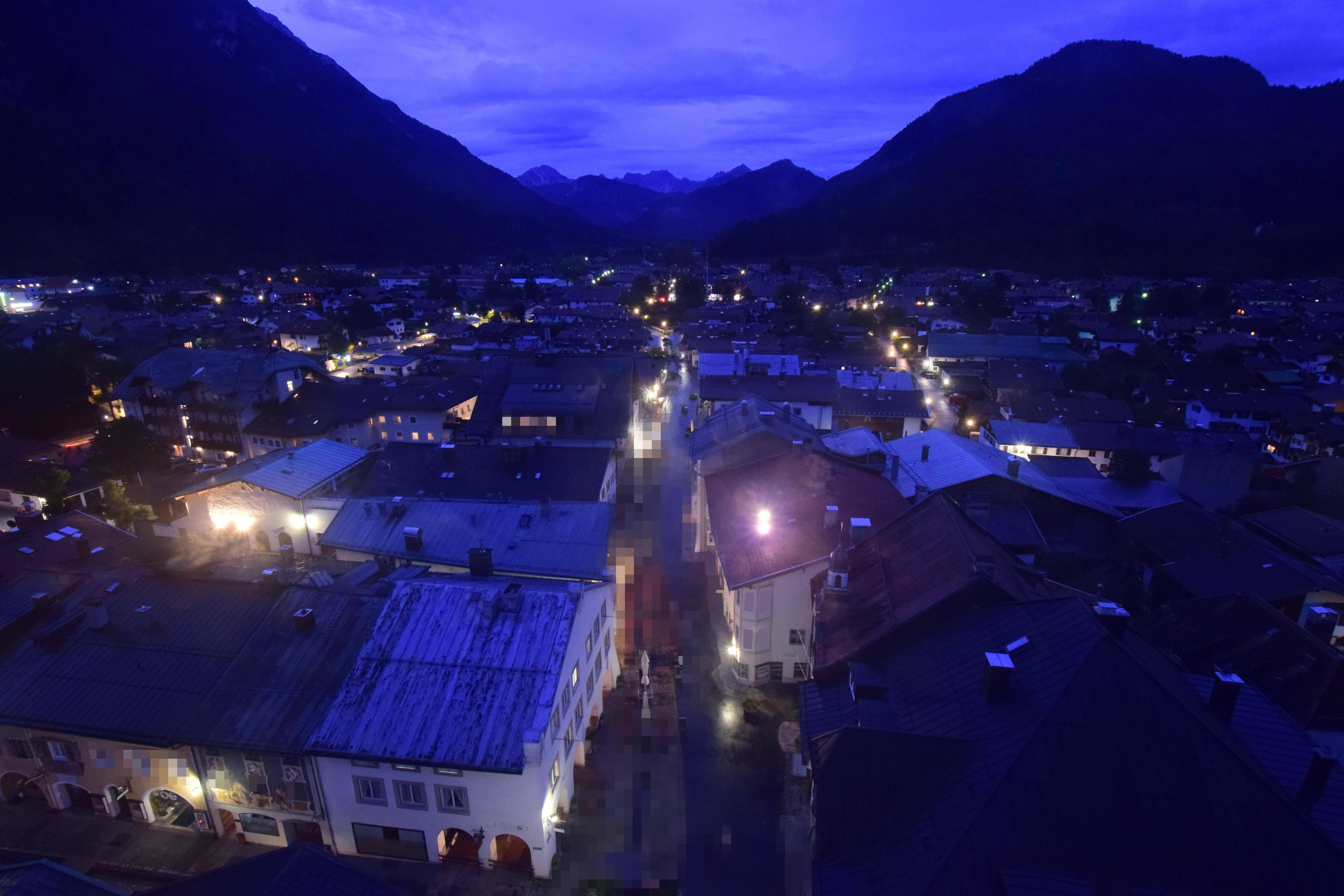 Archived image Webcam Karwendel Mittenwald - Church