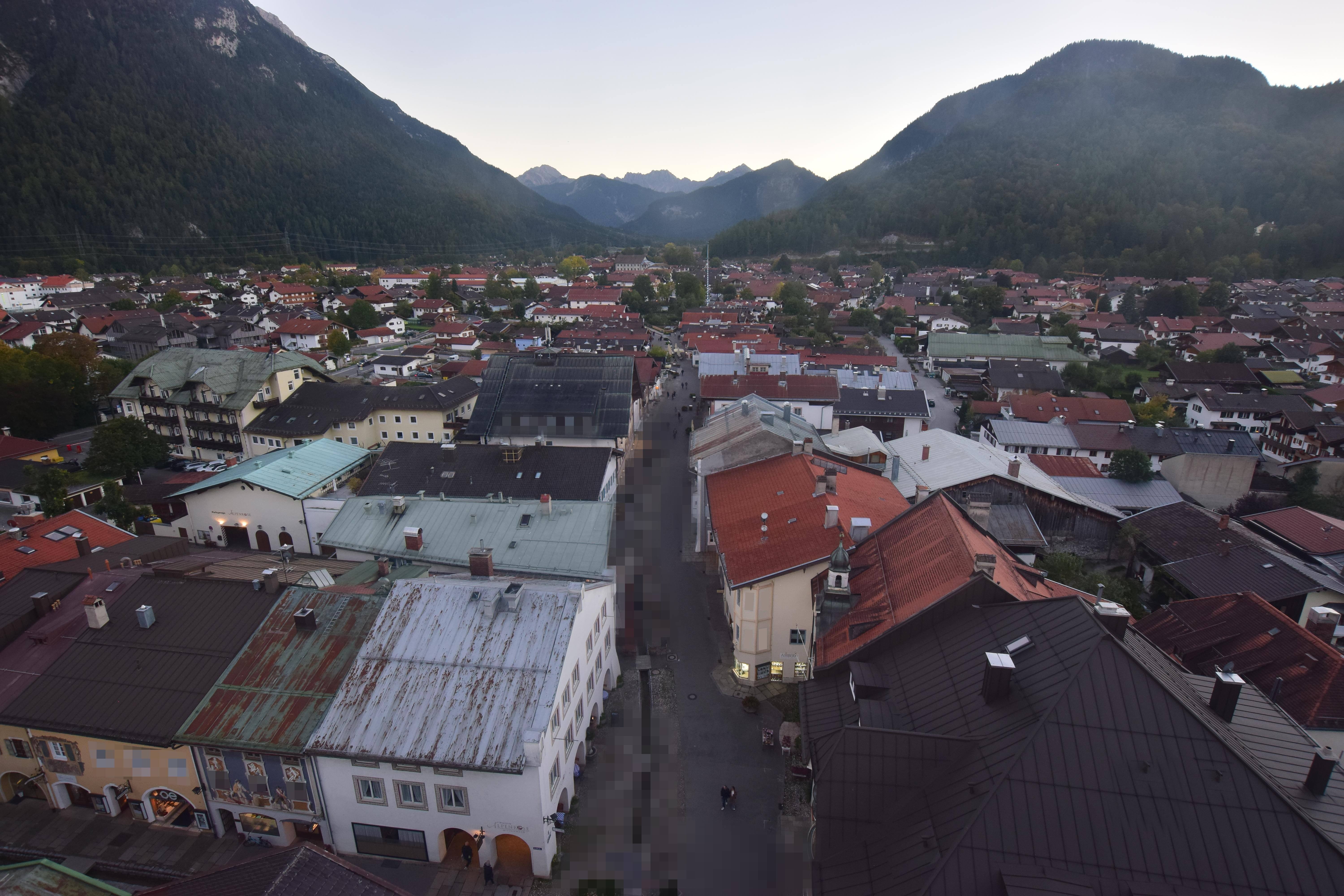 Archived image Webcam Karwendel Mittenwald - Church