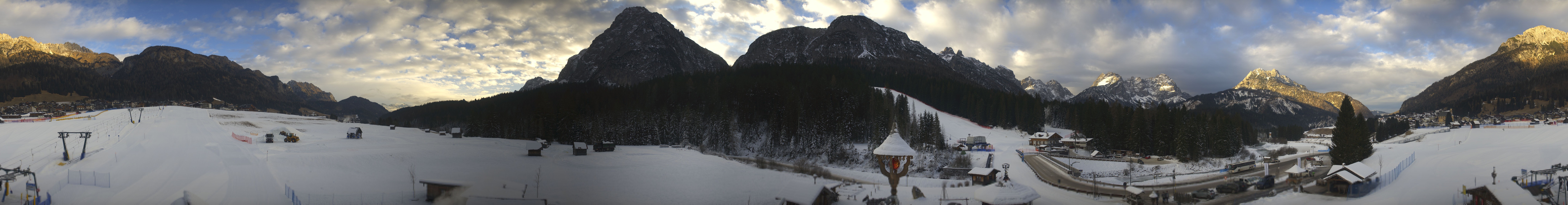 Archiv Foto Webcam Ristorante Mondschein (Sappada)