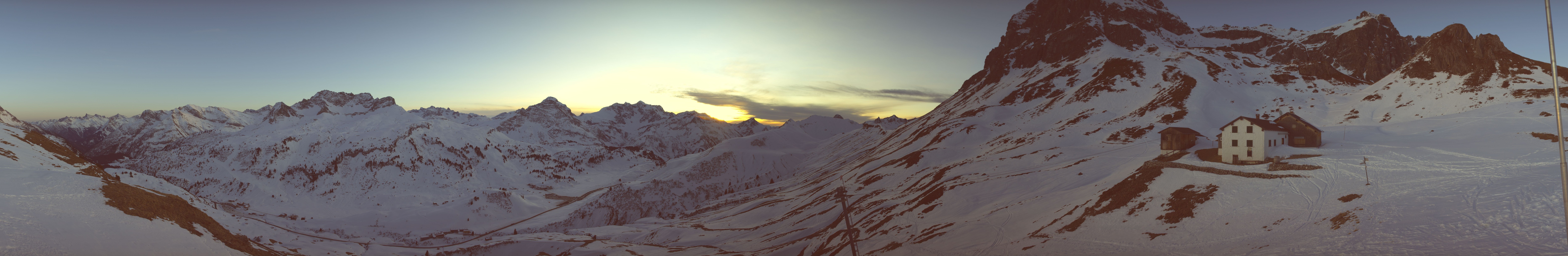 Archived image Webcam Widdersteinhütte in Warth-Schröcken