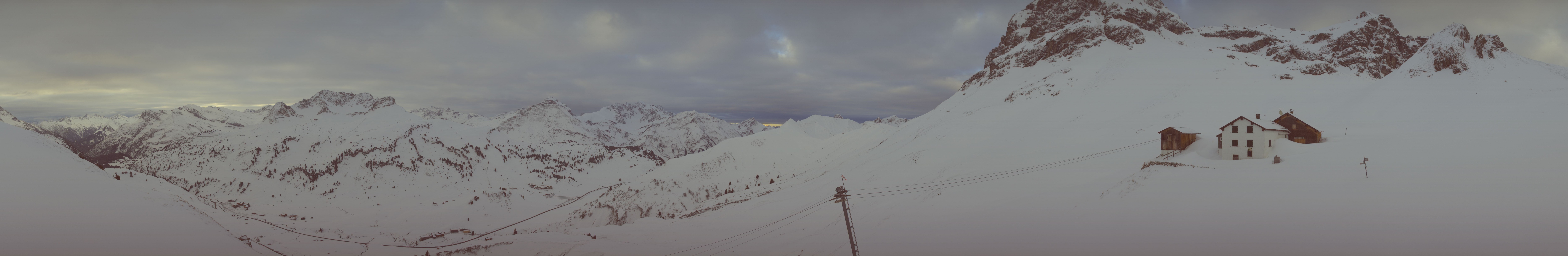 Archived image Webcam Widdersteinhütte in Warth-Schröcken