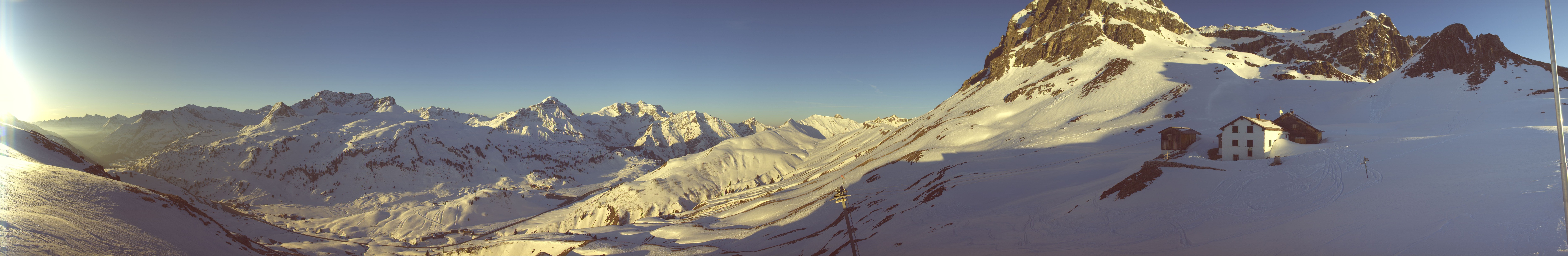 Archived image Webcam Widdersteinhütte in Warth-Schröcken