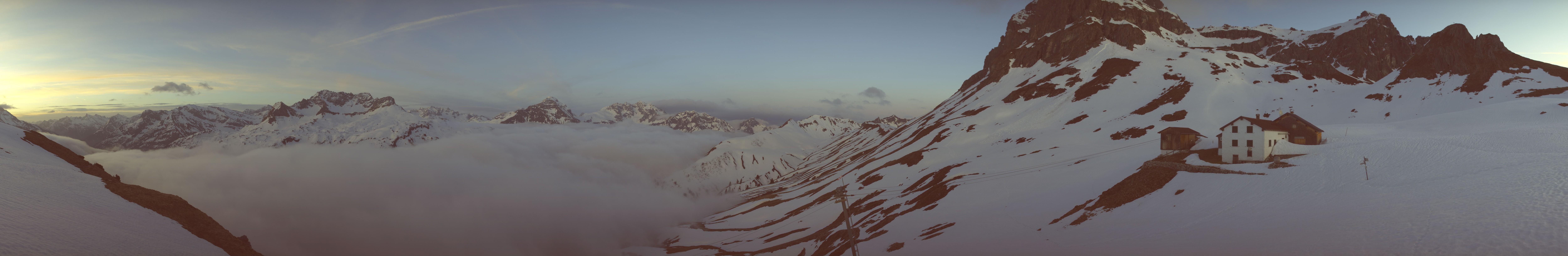 Archived image Webcam Widdersteinhütte in Warth-Schröcken