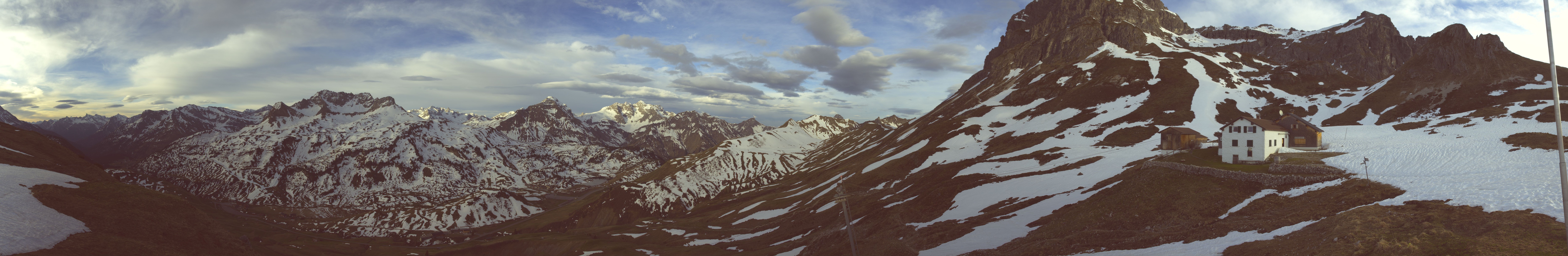 Archived image Webcam Widdersteinhütte in Warth-Schröcken