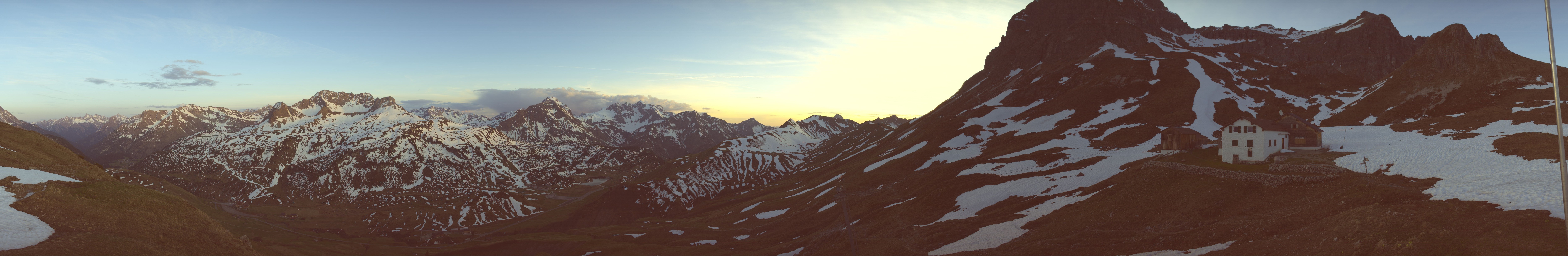 Archived image Webcam Widdersteinhütte in Warth-Schröcken