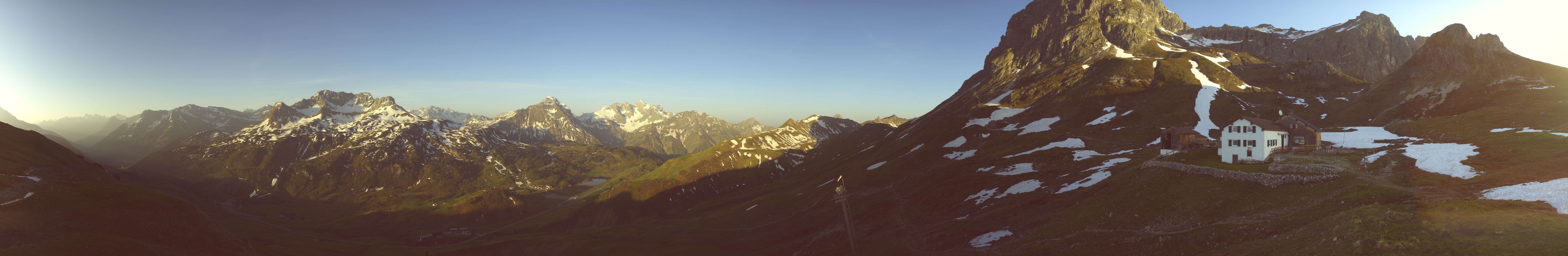 Archived image Webcam Widdersteinhütte in Warth-Schröcken