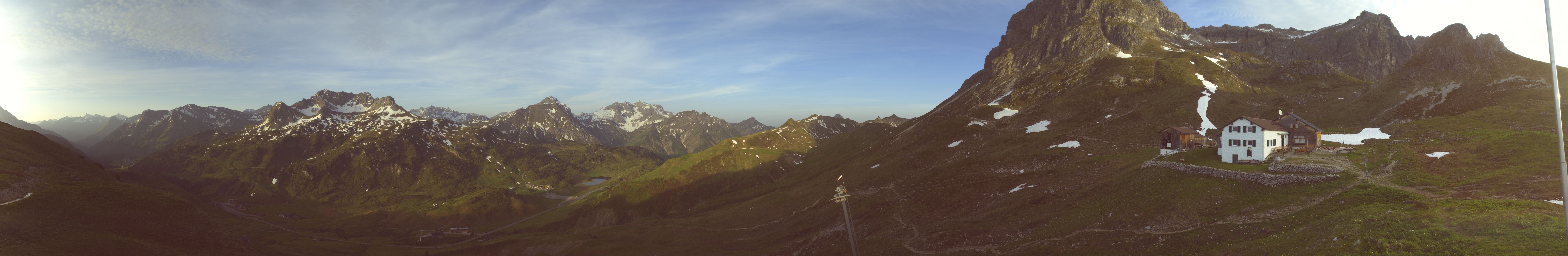 Archived image Webcam Widdersteinhütte in Warth-Schröcken