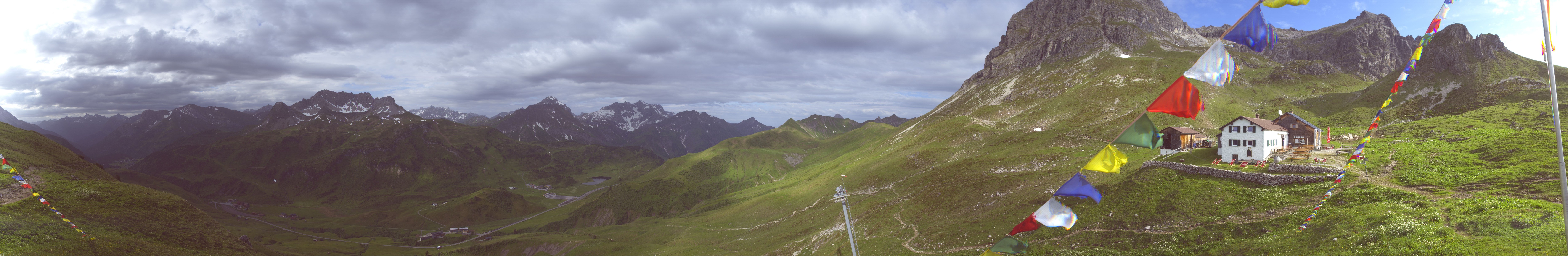 Archived image Webcam Widdersteinhütte in Warth-Schröcken
