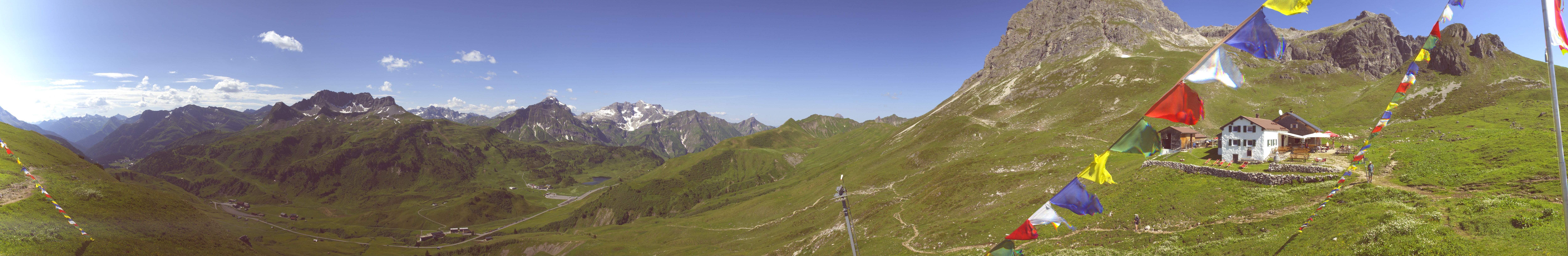 Archived image Webcam Widdersteinhütte in Warth-Schröcken