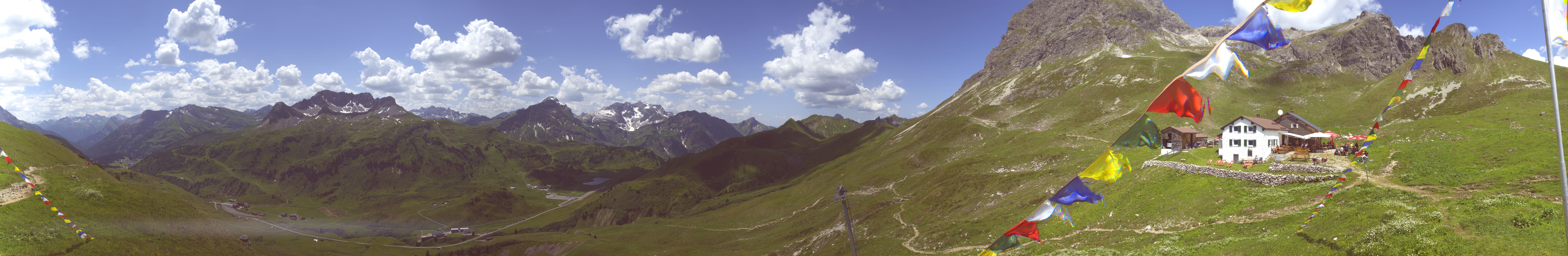 Archived image Webcam Widdersteinhütte in Warth-Schröcken