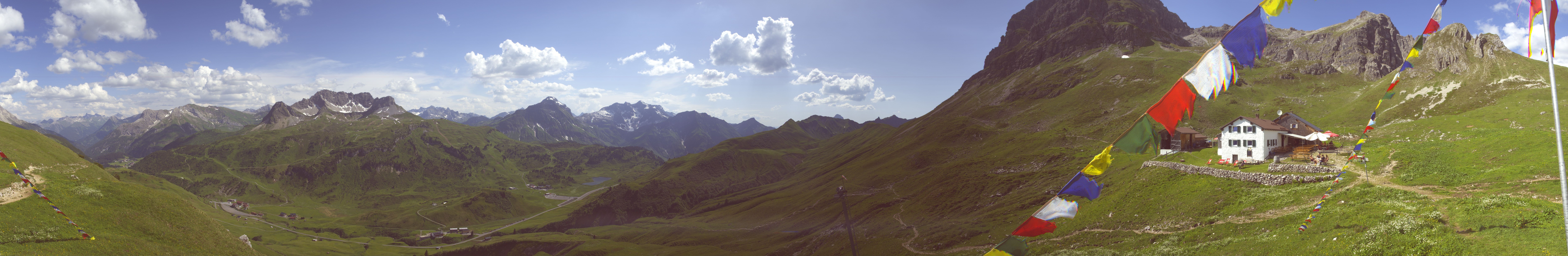 Archived image Webcam Widdersteinhütte in Warth-Schröcken