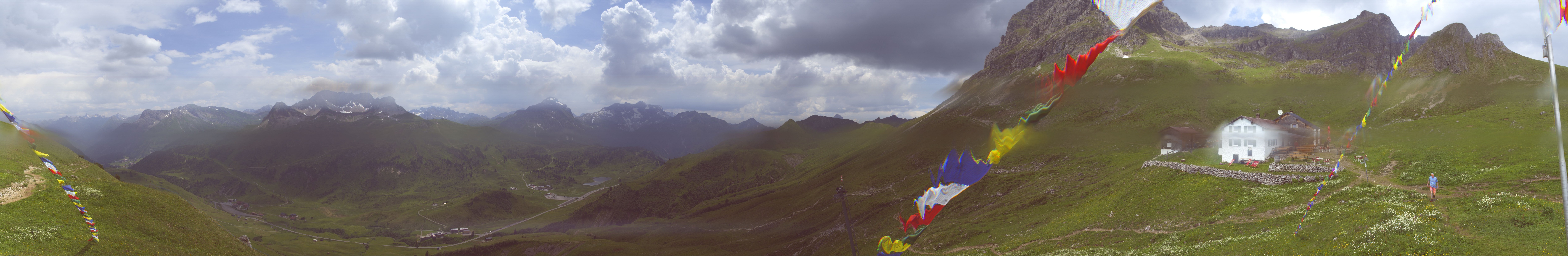 Archived image Webcam Widdersteinhütte in Warth-Schröcken