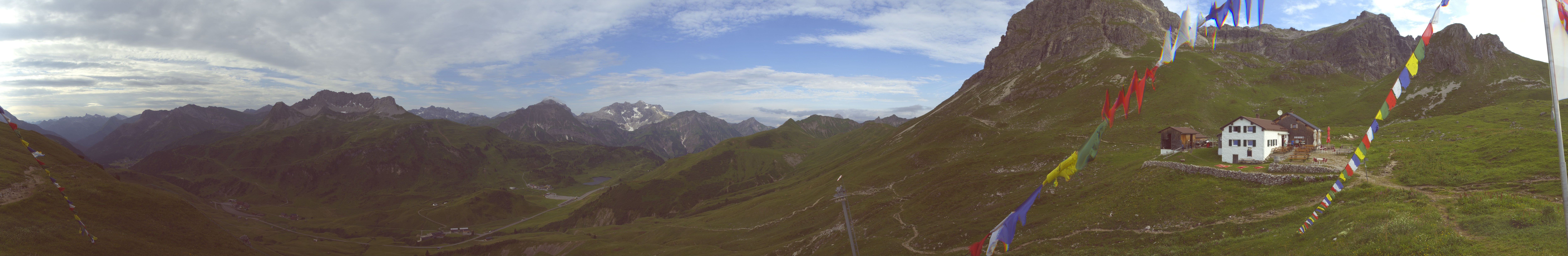 Archived image Webcam Widdersteinhütte in Warth-Schröcken