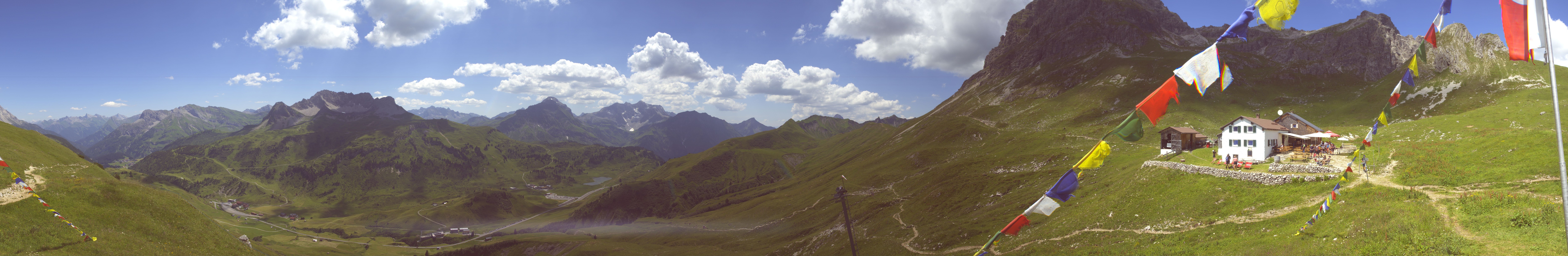 Archived image Webcam Widdersteinhütte in Warth-Schröcken