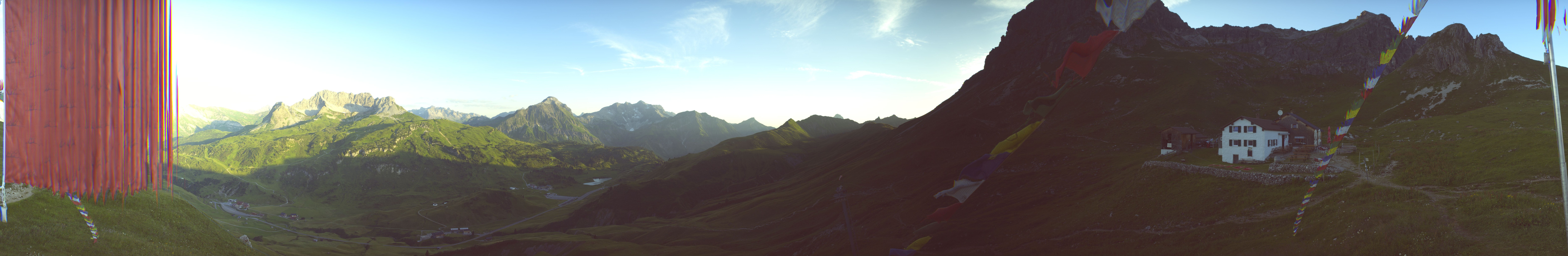 Archived image Webcam Widdersteinhütte in Warth-Schröcken