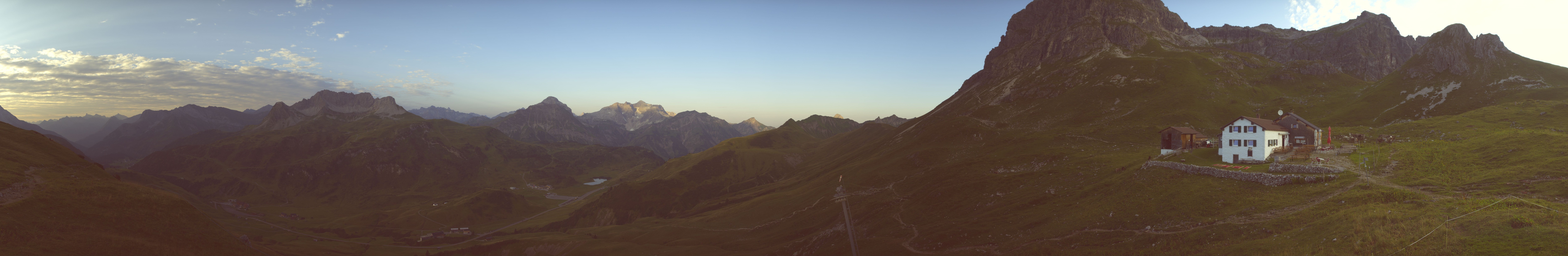Archived image Webcam Widdersteinhütte in Warth-Schröcken