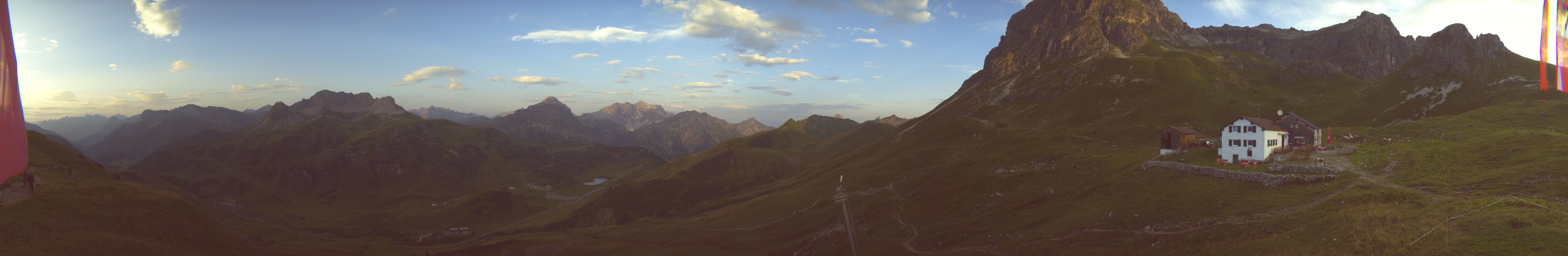 Archived image Webcam Widdersteinhütte in Warth-Schröcken